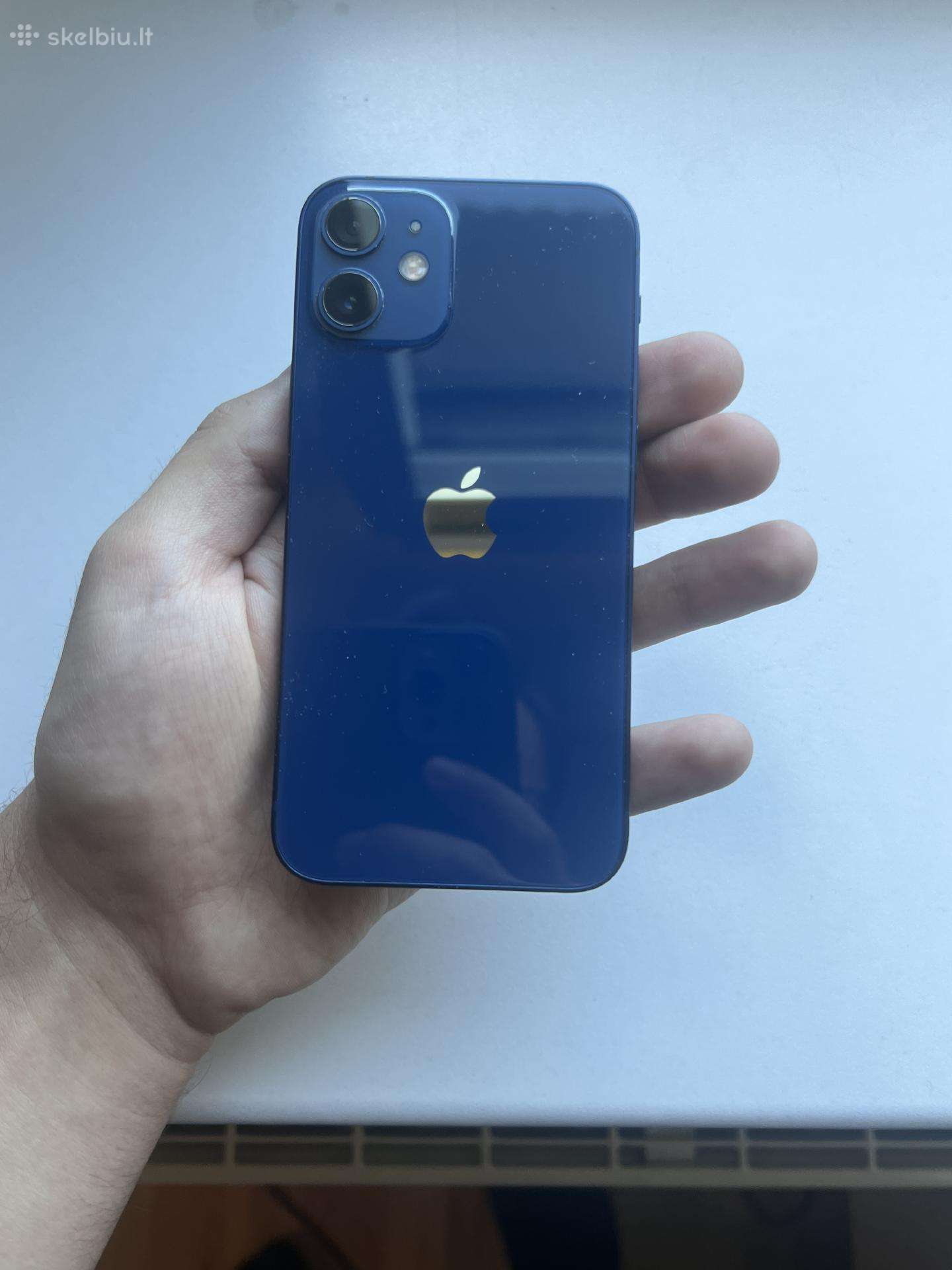 iPhone 12 Mini idealaus stovio
