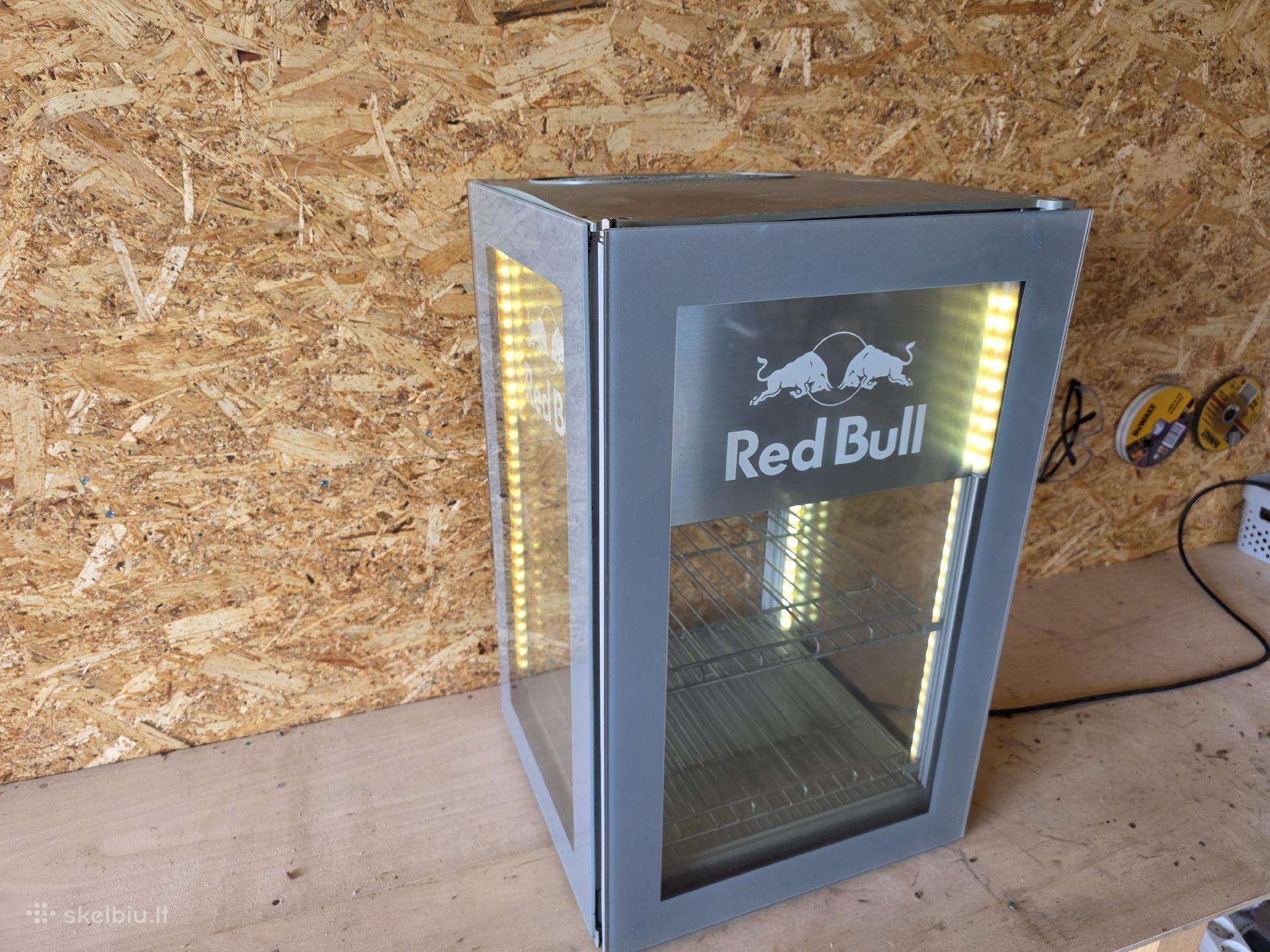 Red Bull šaldytuvas