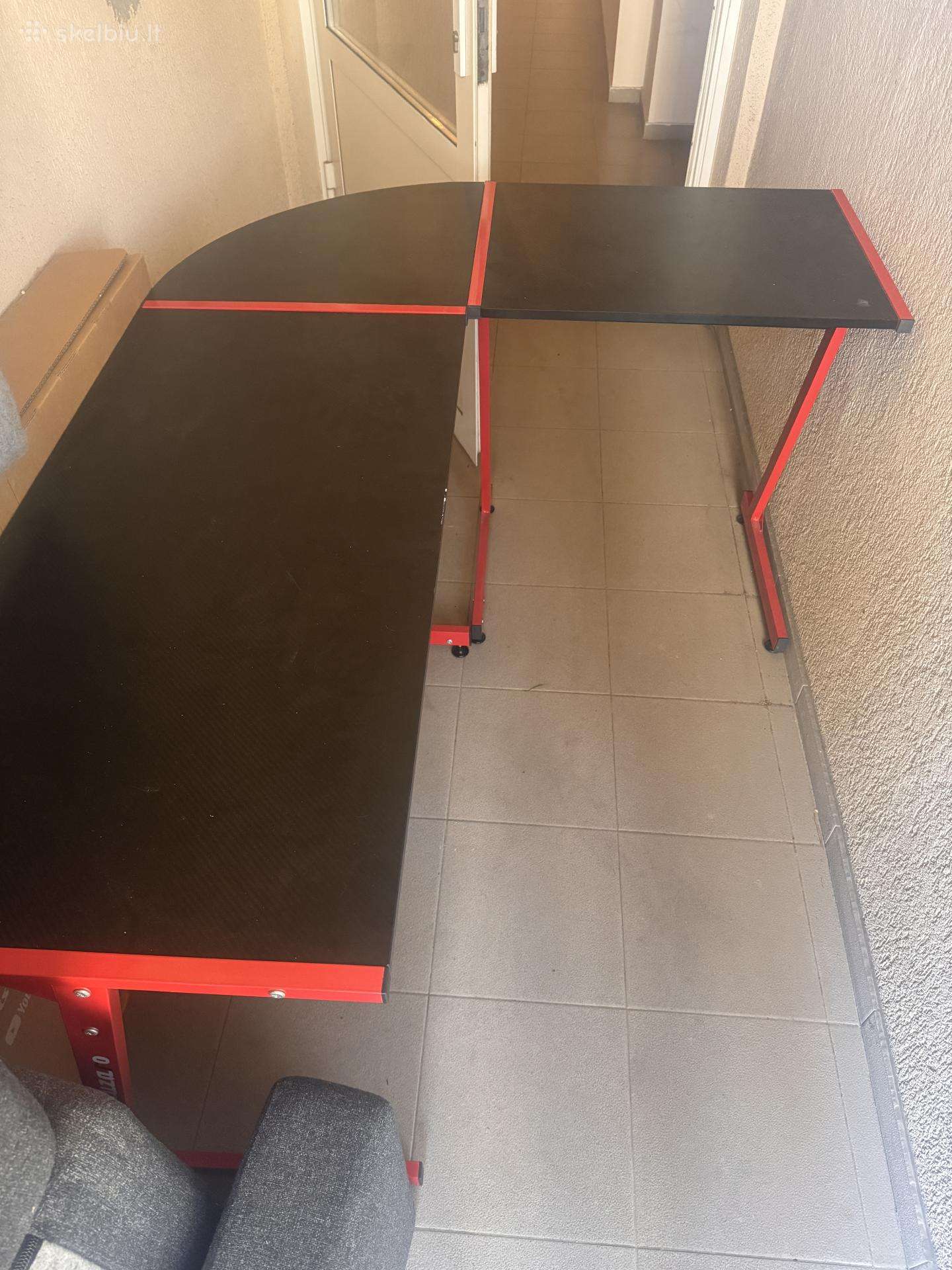 Parduodu stalą žaidimo