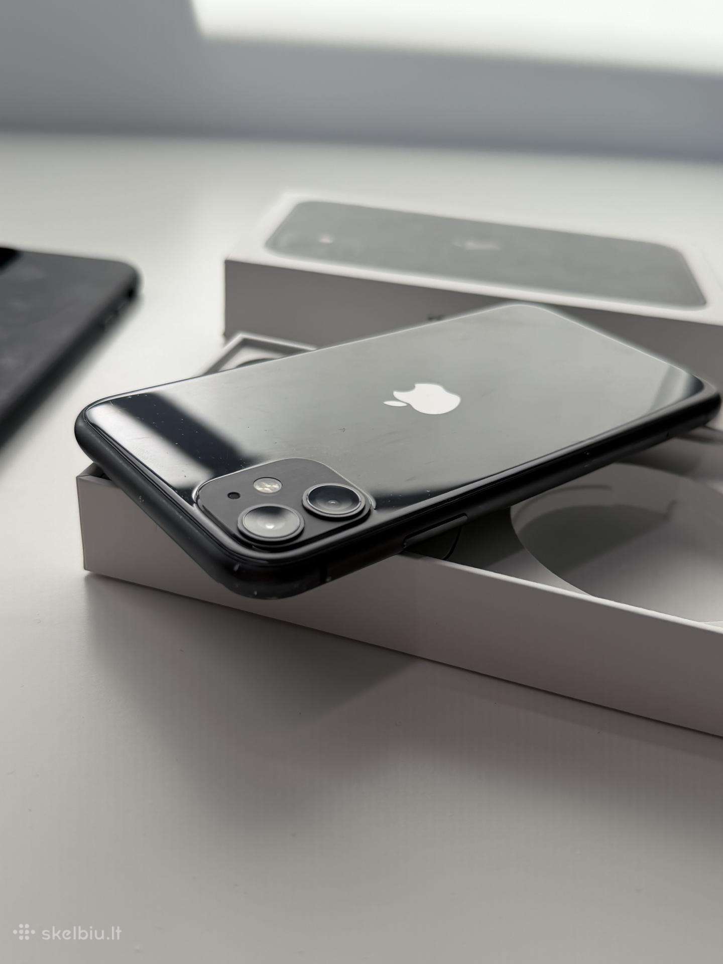 iPhone 11