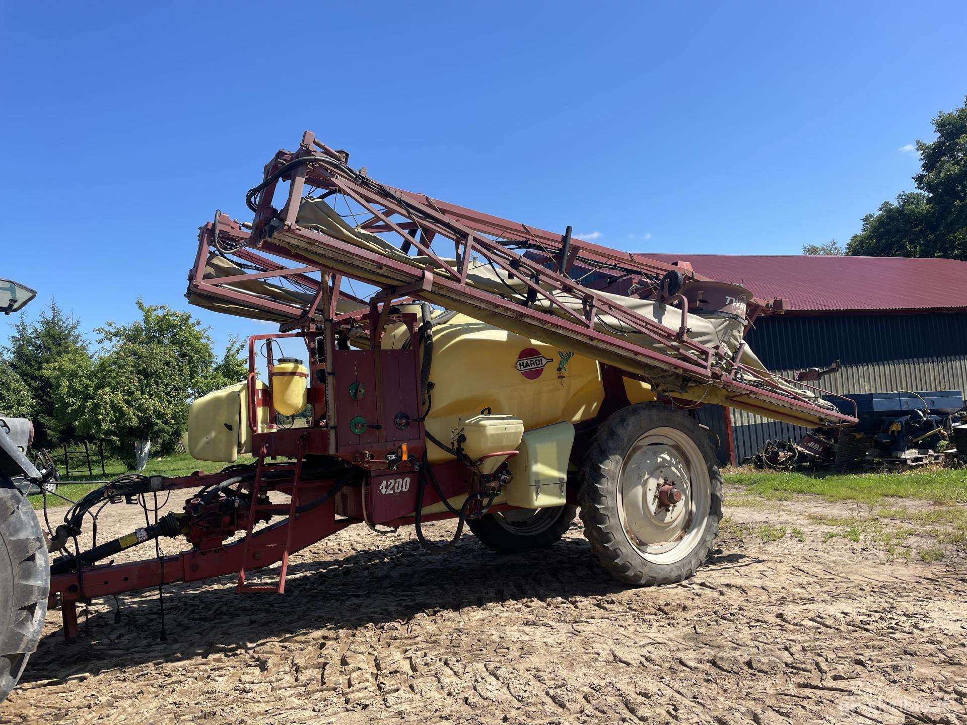 Hardi 4200, purkštuvai