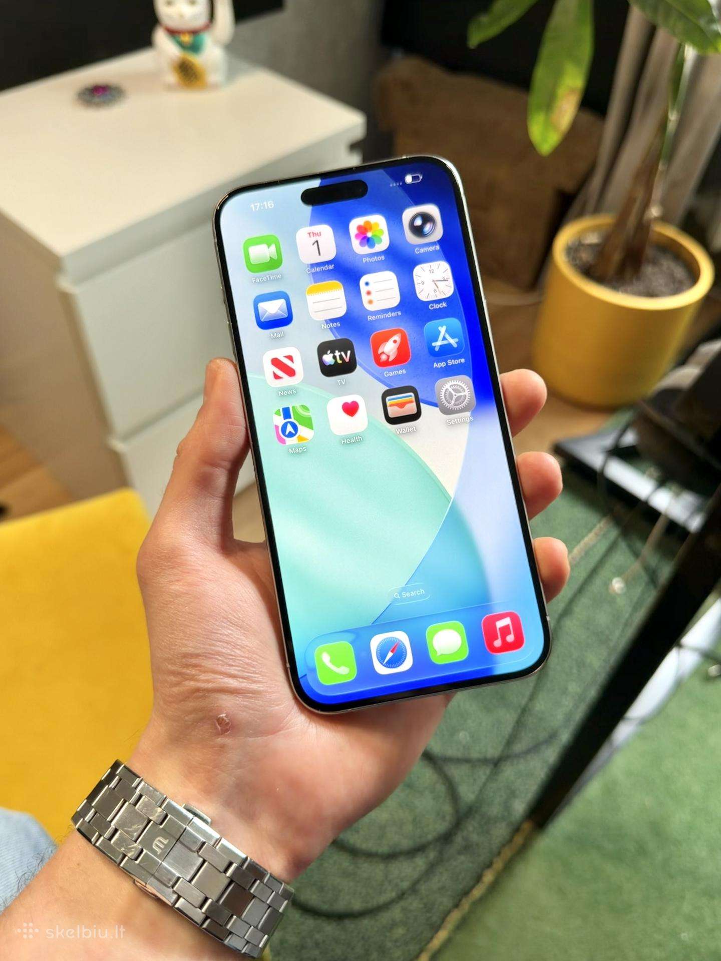 iPhone 16 Pro Max White Titanium