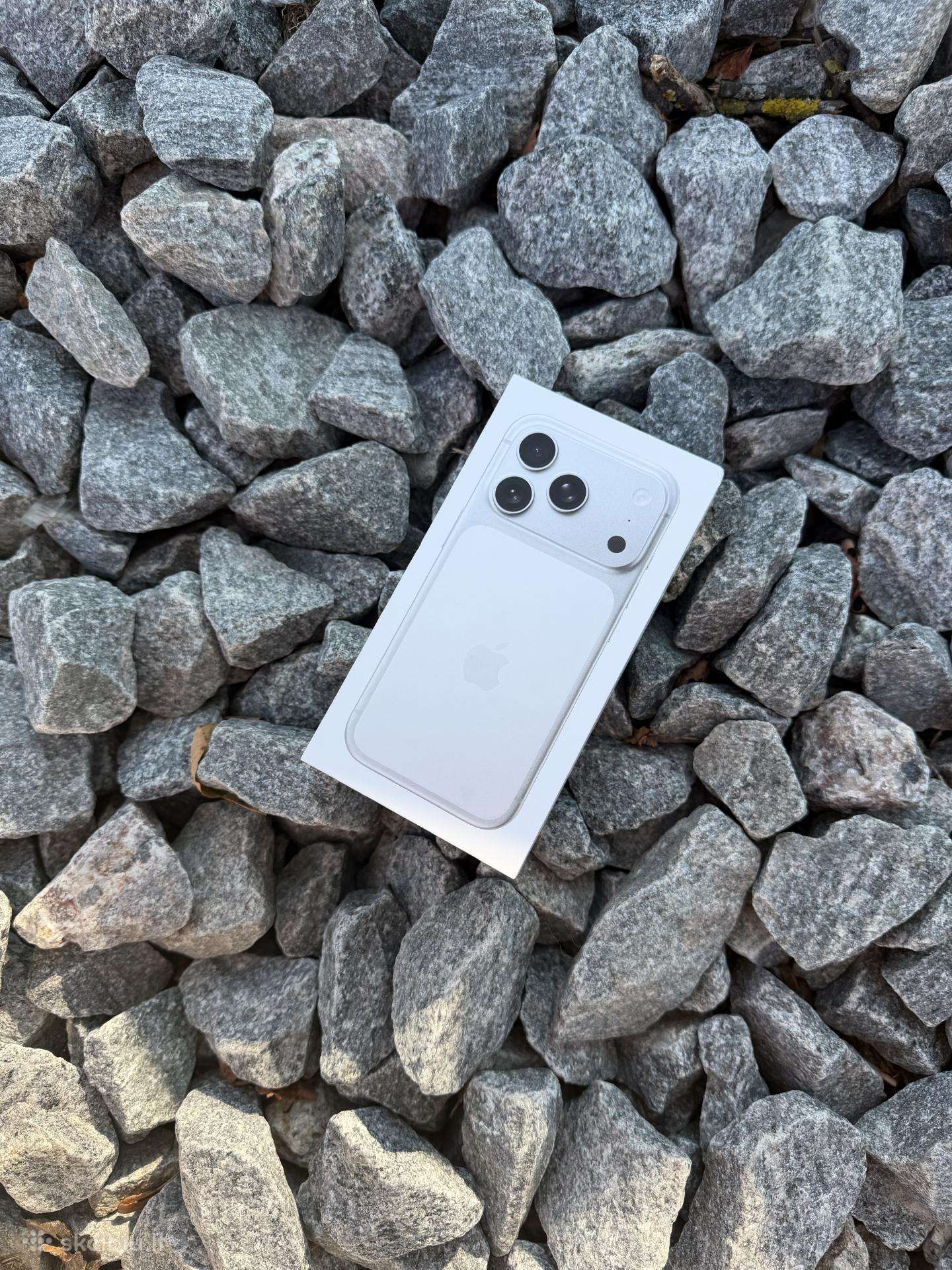 Apple iPhone 17 pro 256gb silver Naujas