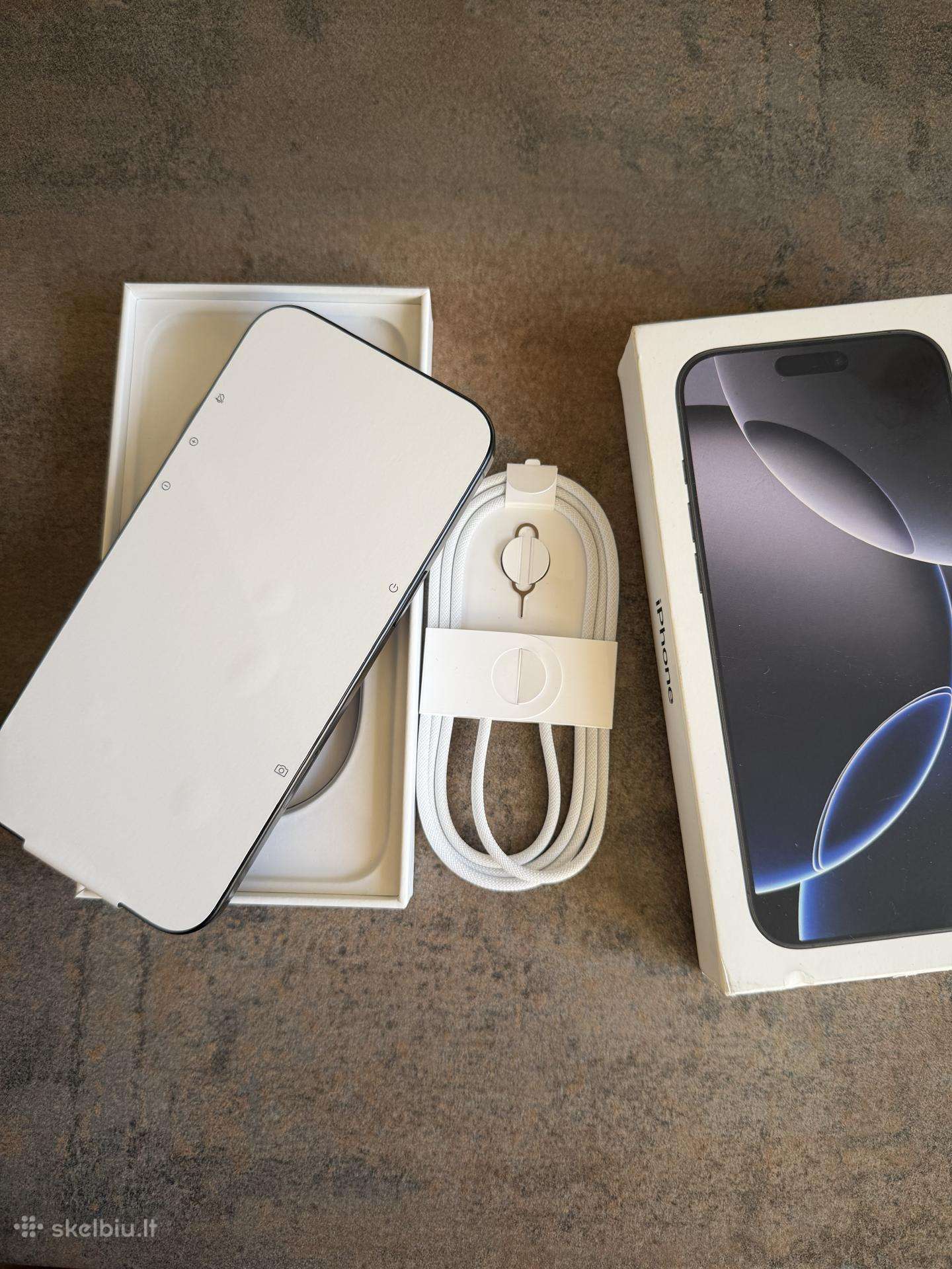 Parduodu iPhone 16 Pro Max 512