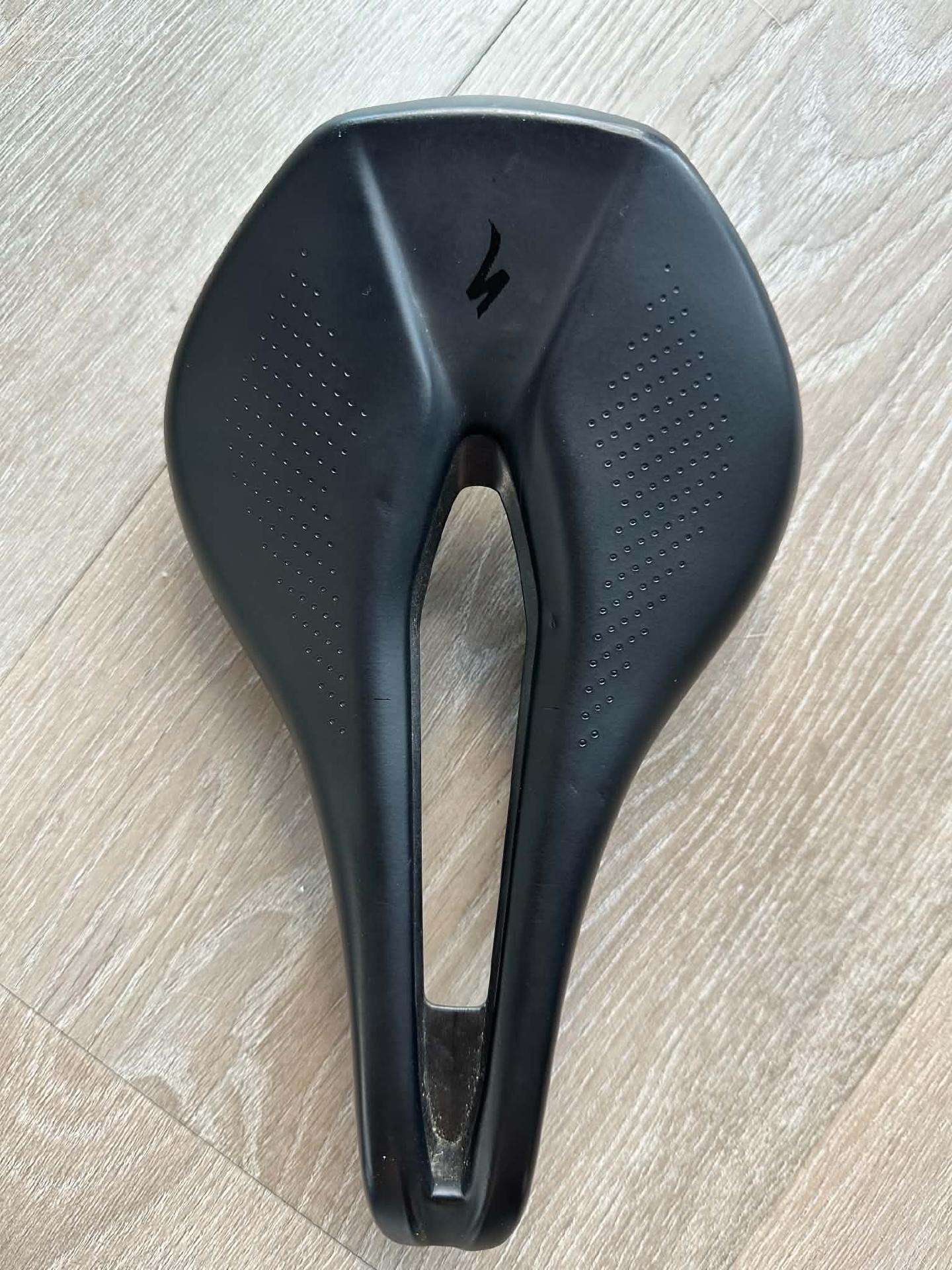 Specialized Sitero Expert Gel 145 mm balnelis