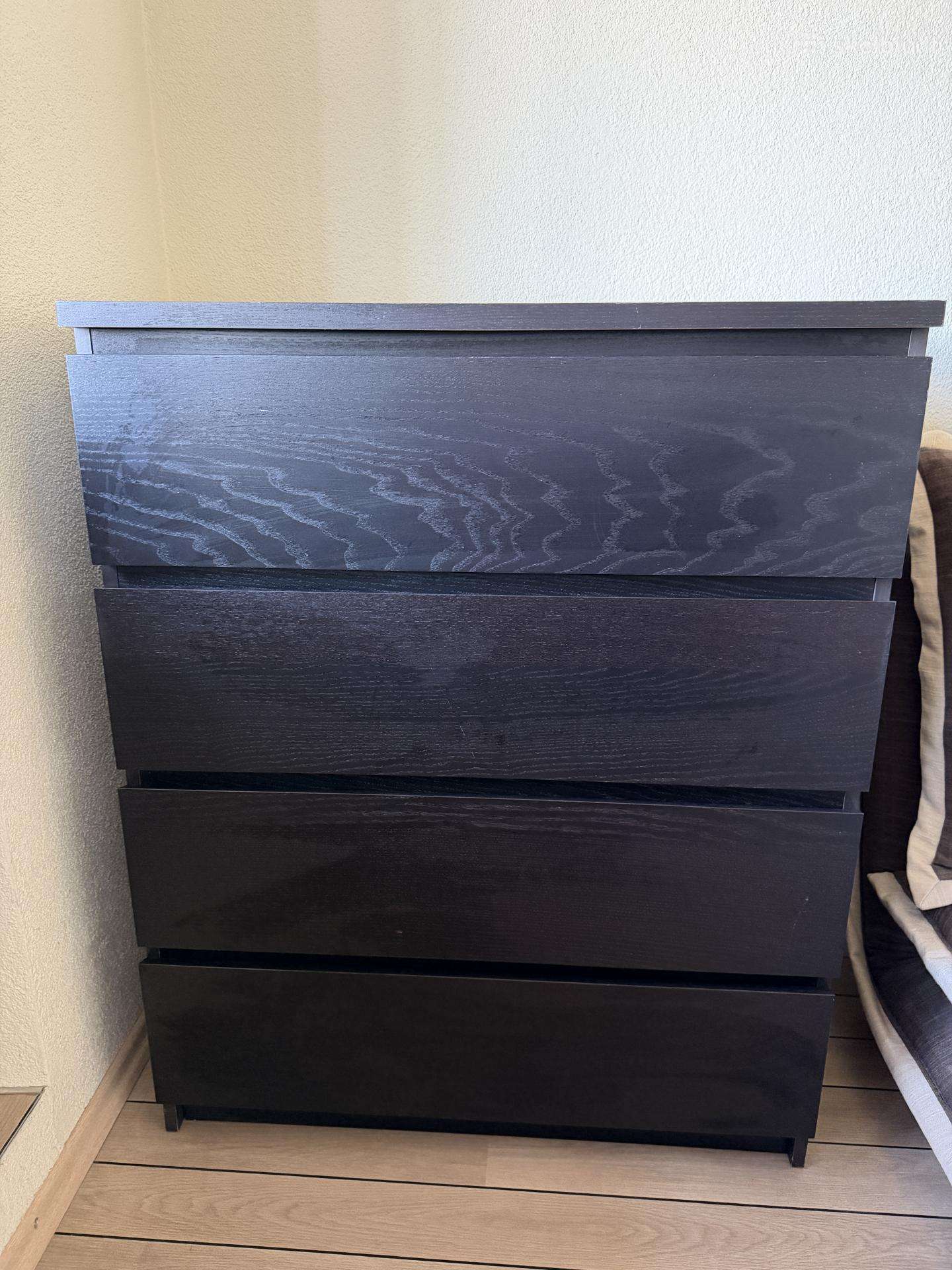 Ikea Malm komoda ir 2 naktiniai staliukai