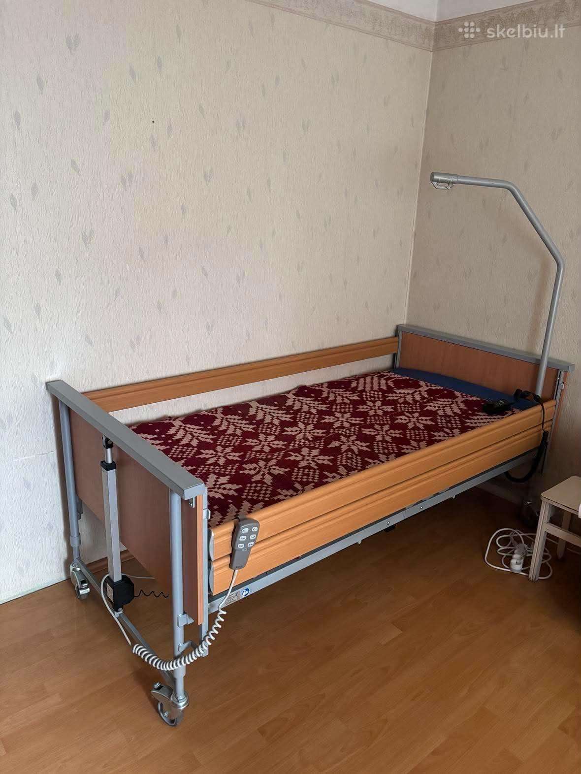 Elektrinė funkcinė slaugos lova