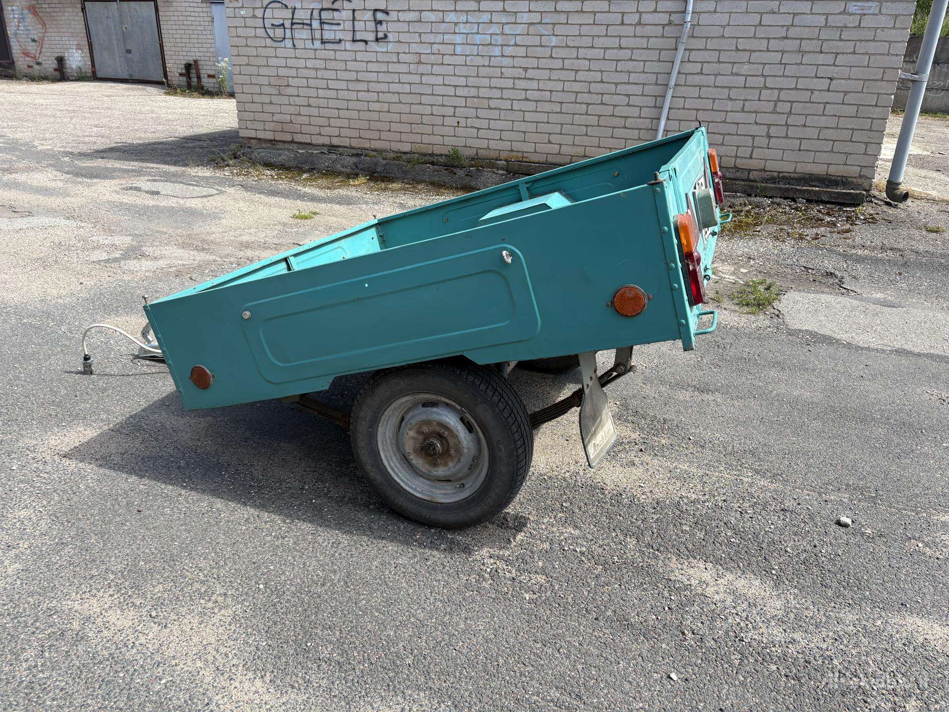 -Kita-, passenger car trailers