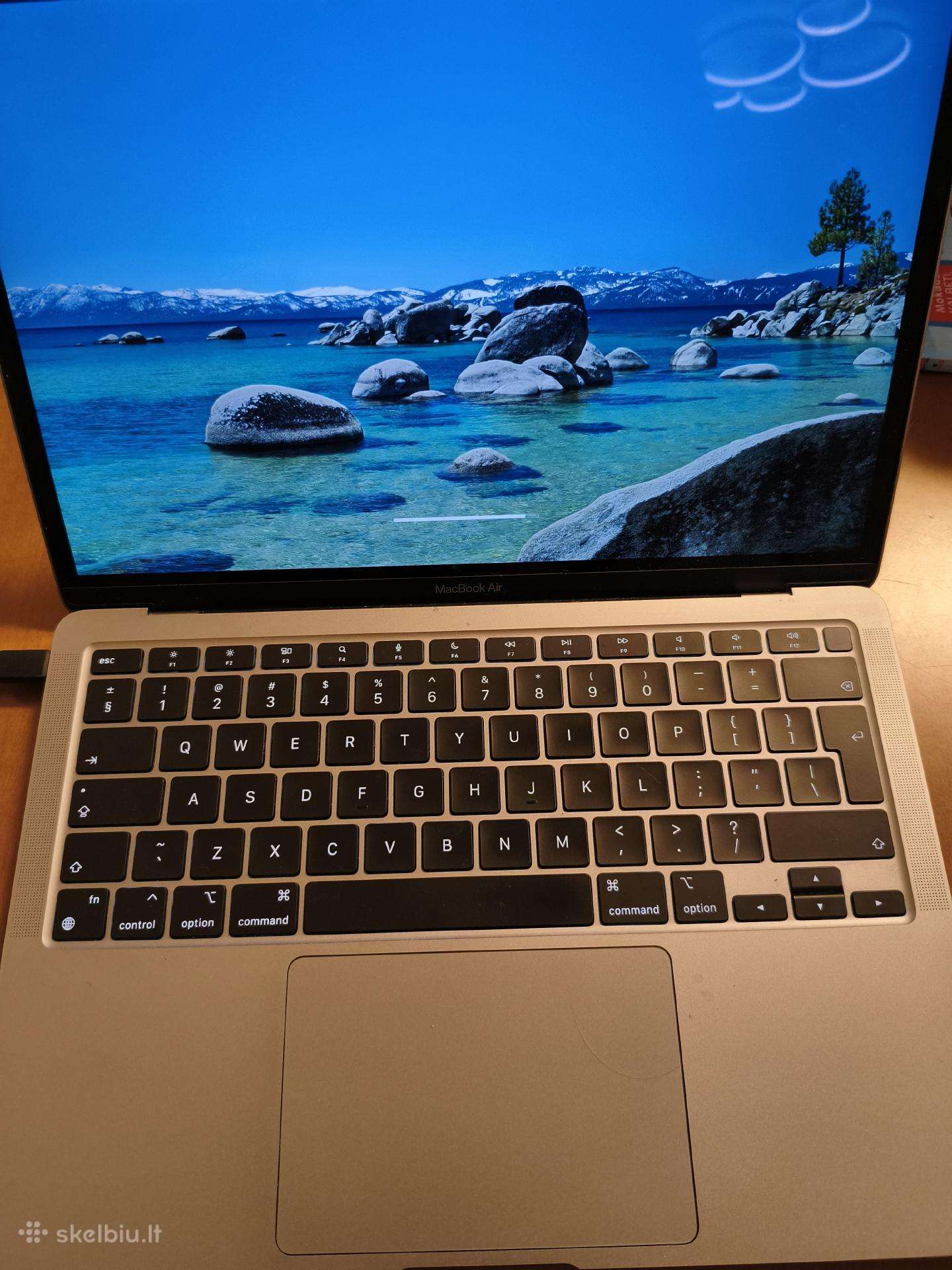 MacBook Air M1 8gb/256gb – labai geros būklės, su