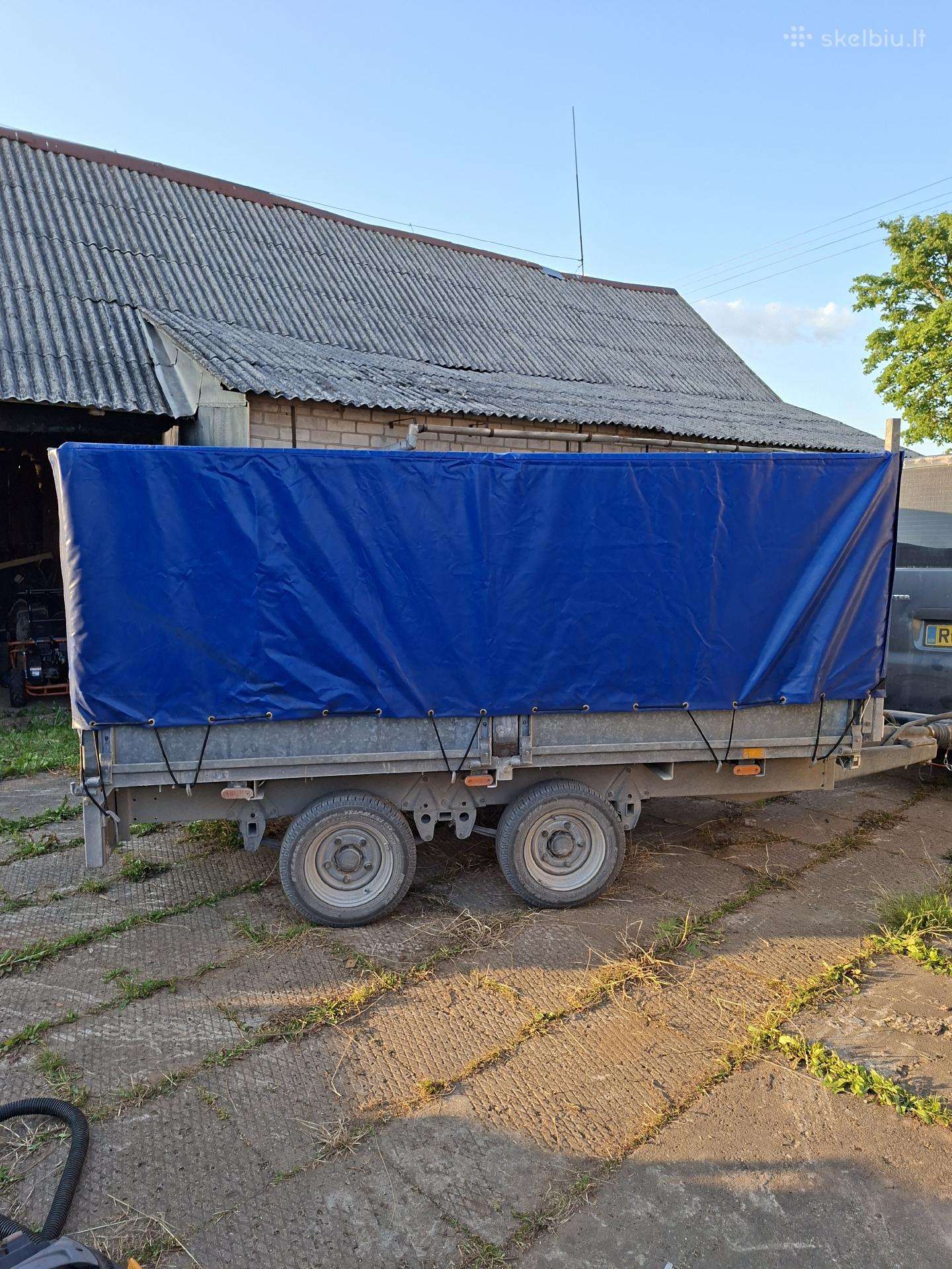 Priekaba bendra masė 2.6t