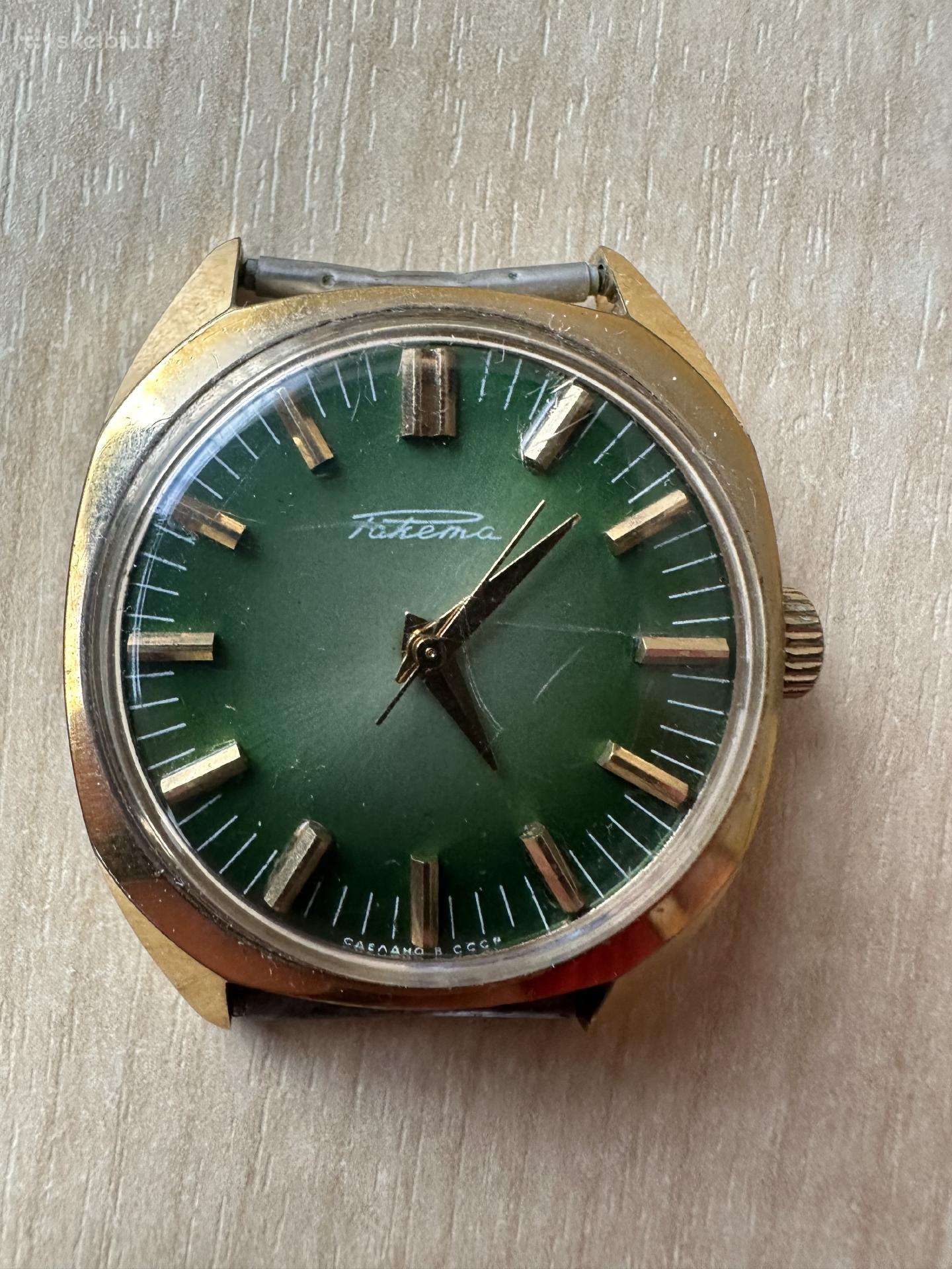 Vintažinis mechaninis laikrodis „raketa“