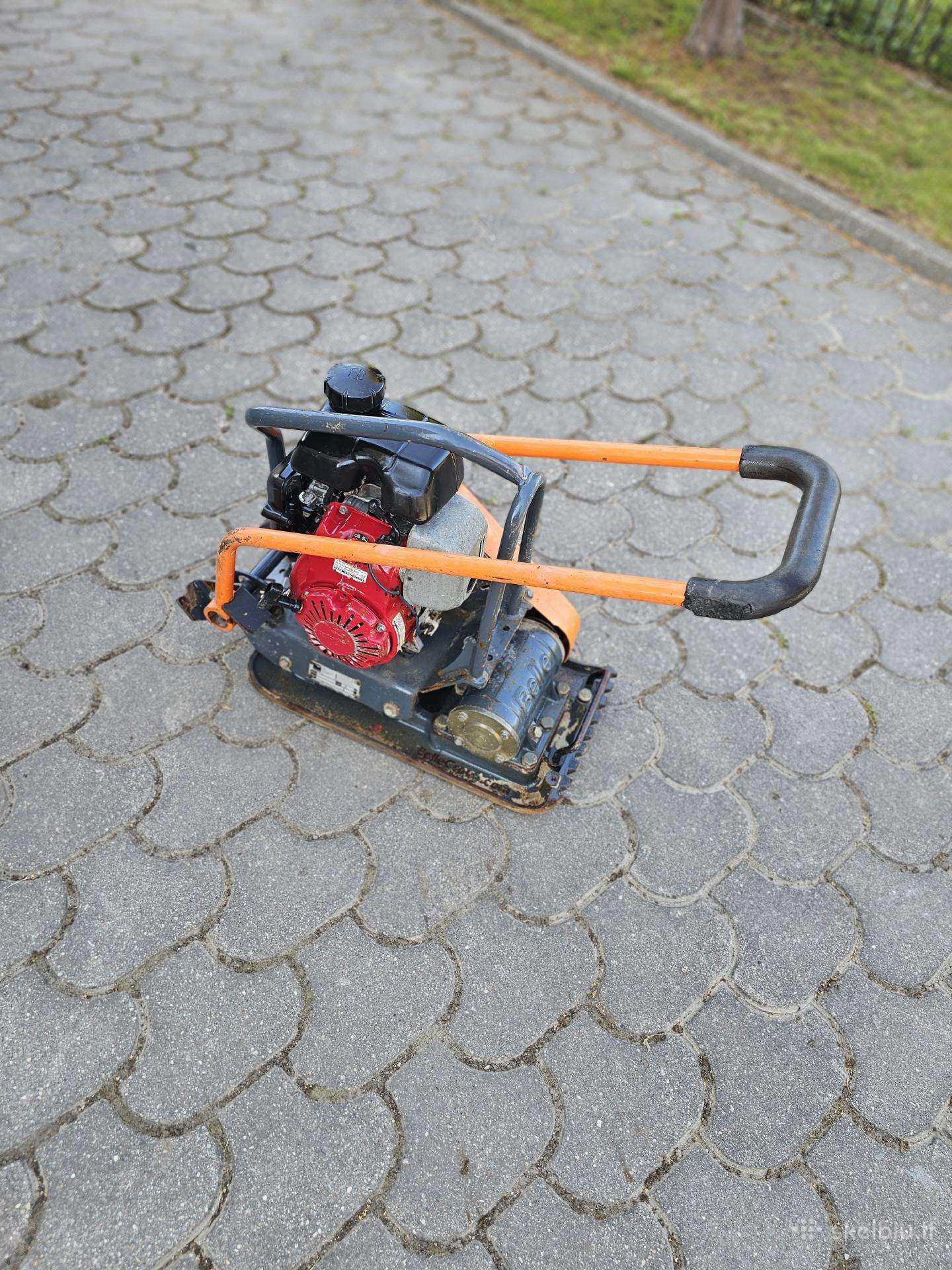 Vibro plokštė Belle Pclx 320 63.5kg
