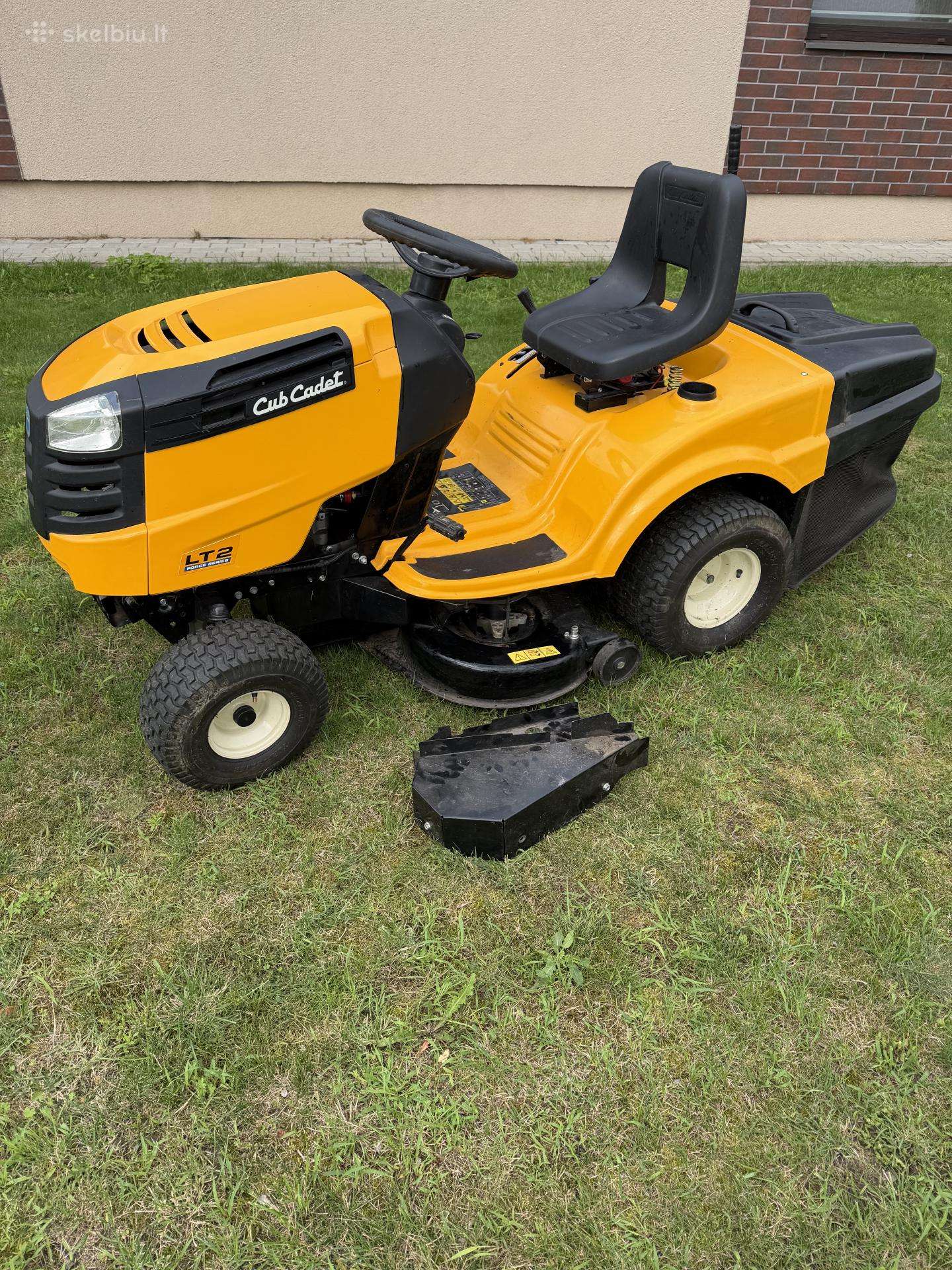 Cub cadet traktoriukas