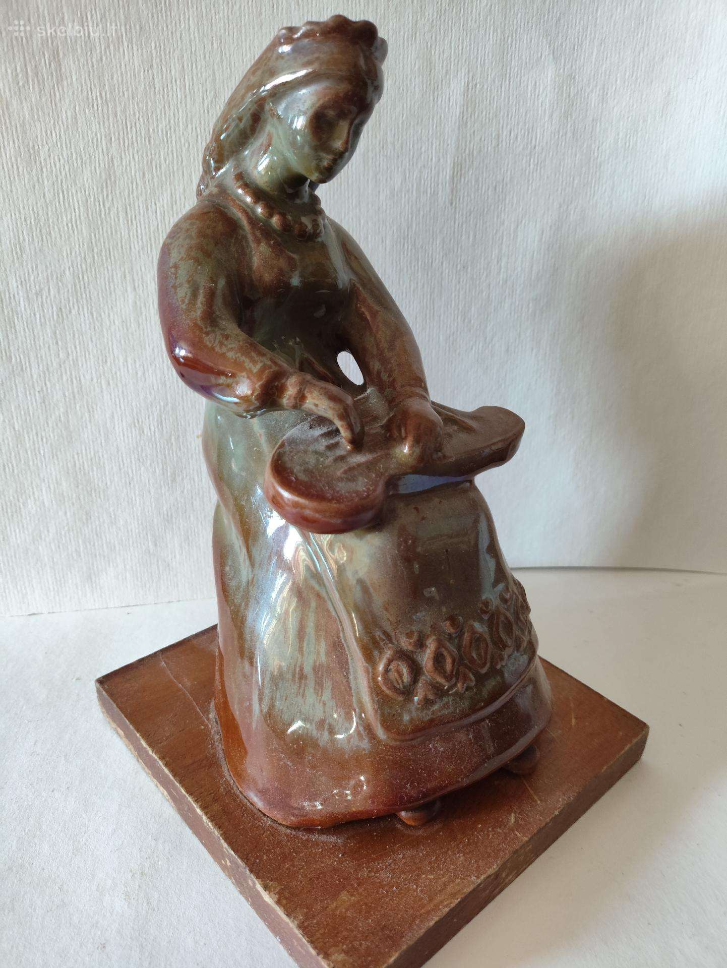 Kauno dailės statulėlė "Kanklininkė"