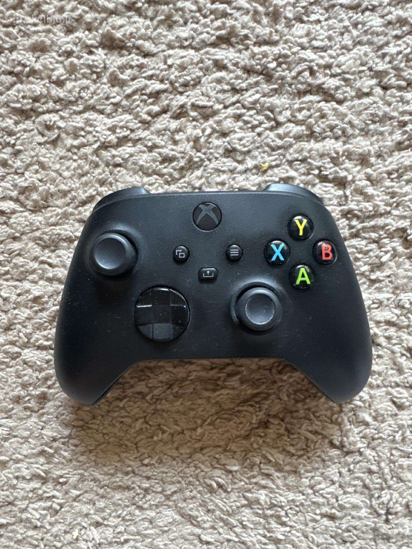 Xbox series s/x pultelis