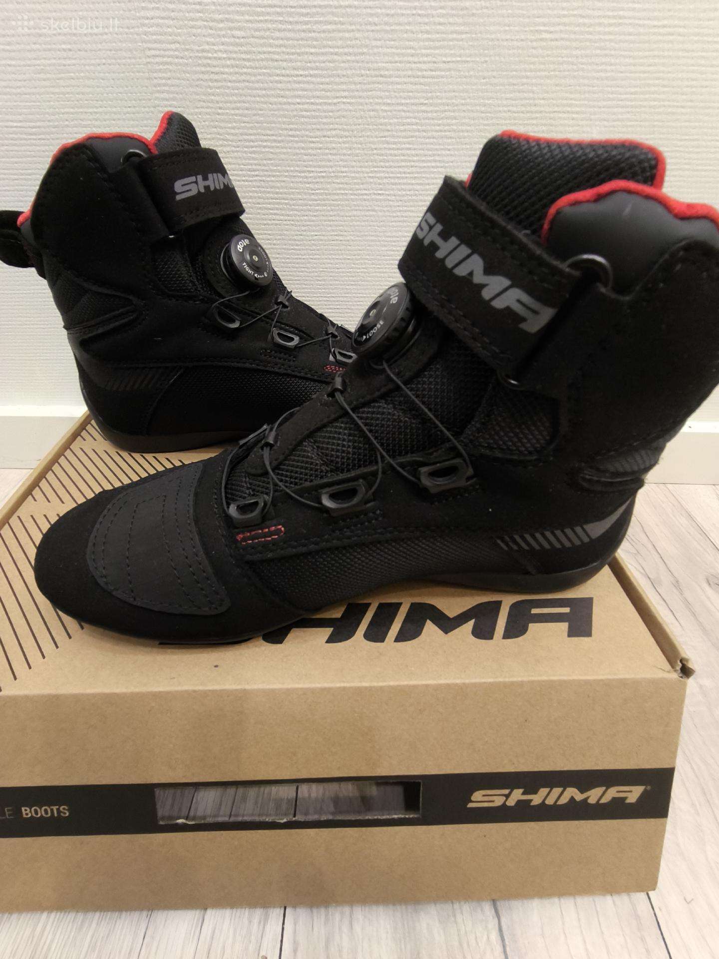 Nauji moto batai
