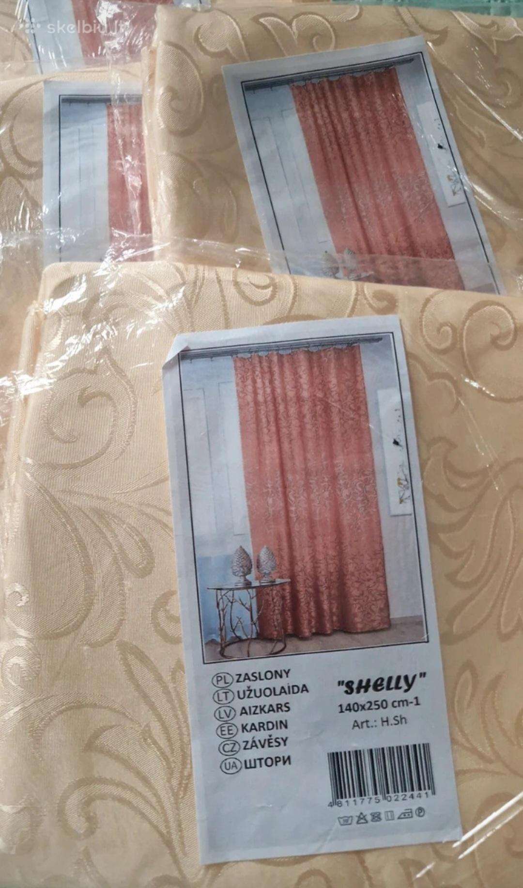 Naujos,persiko spalvos užuolaidos
