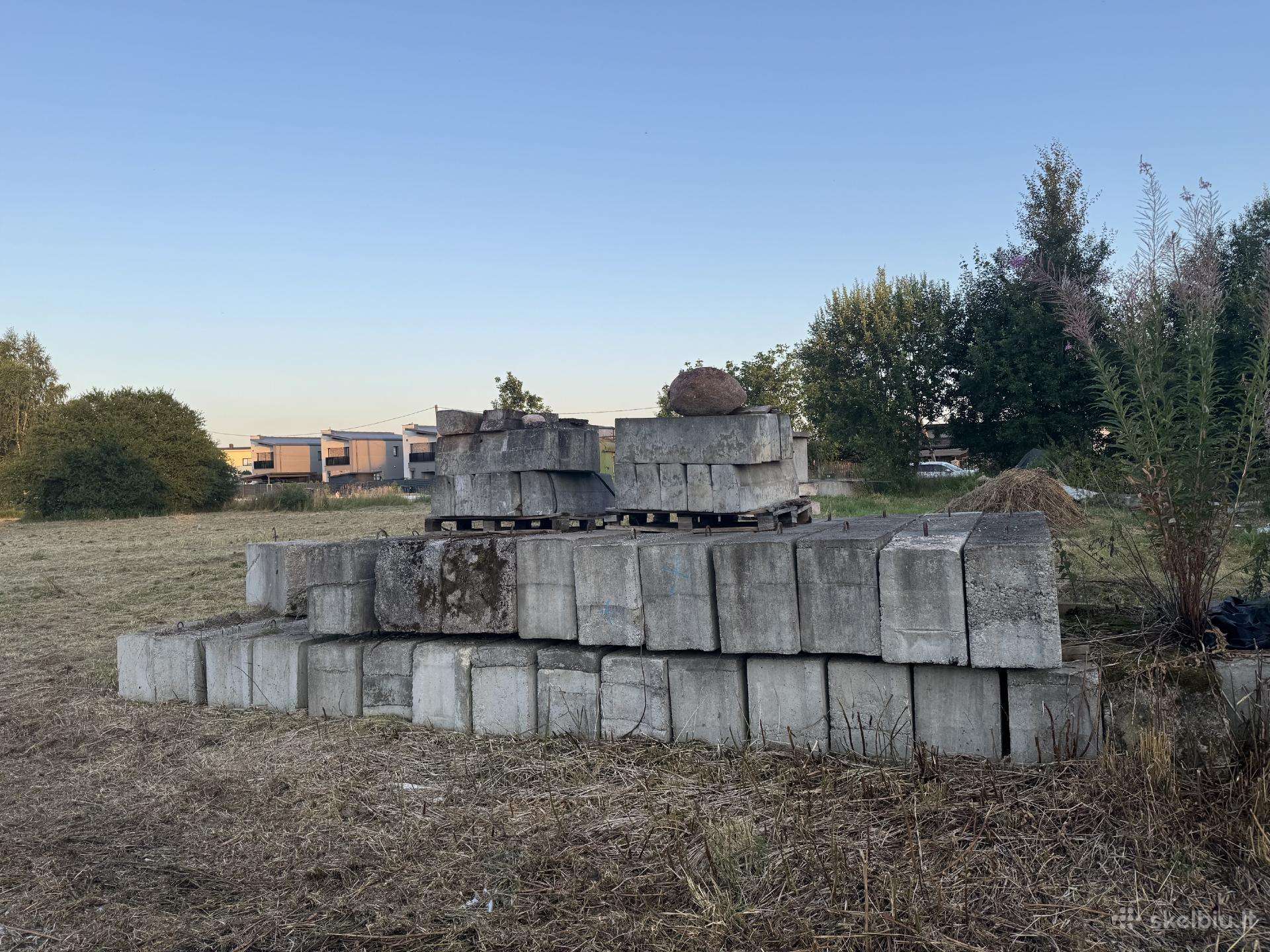Pamatų Pamatiniai blokai nauji, naudoti 240/60/40