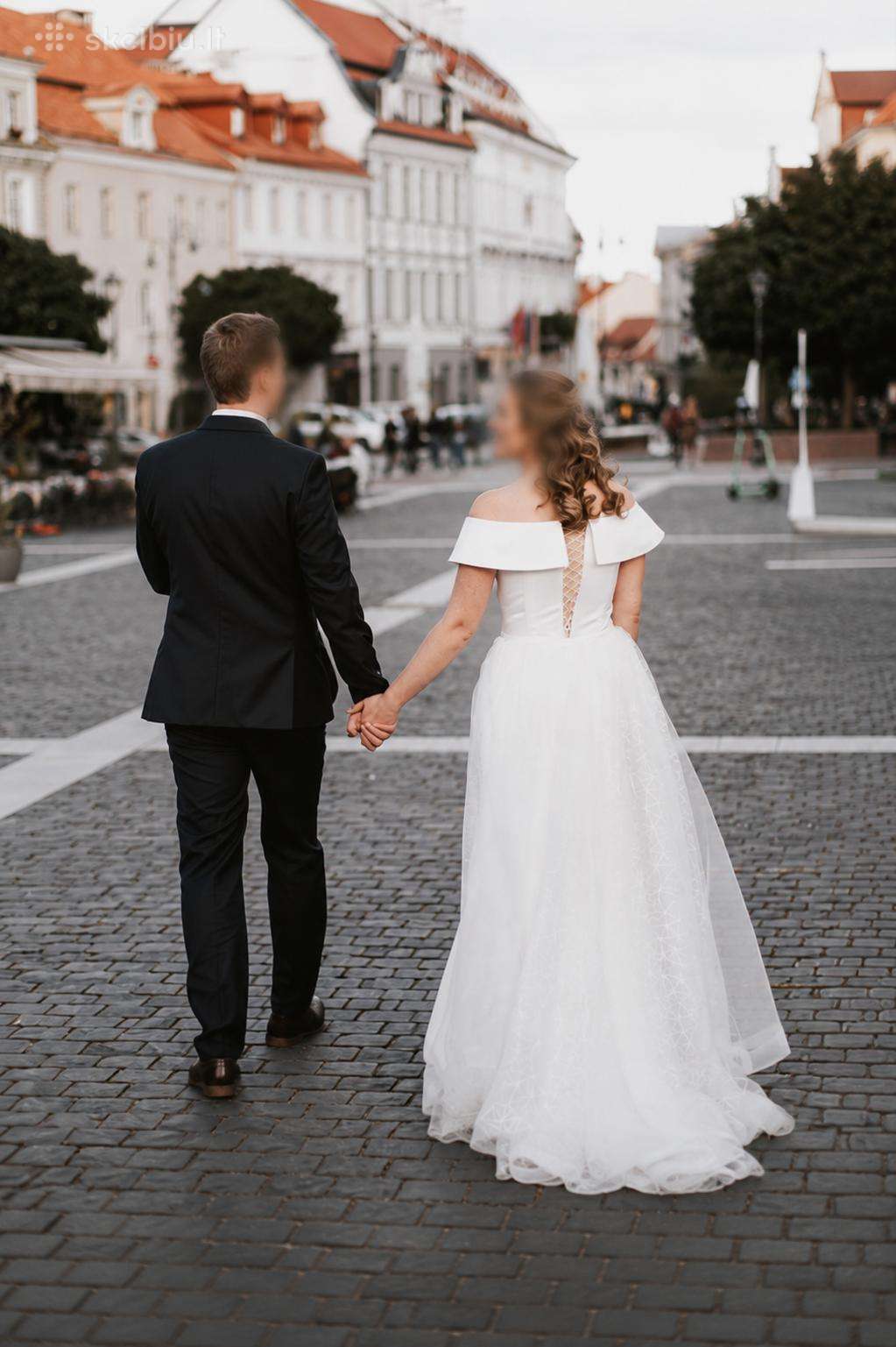 Elegantiška vestuvinė suknelė