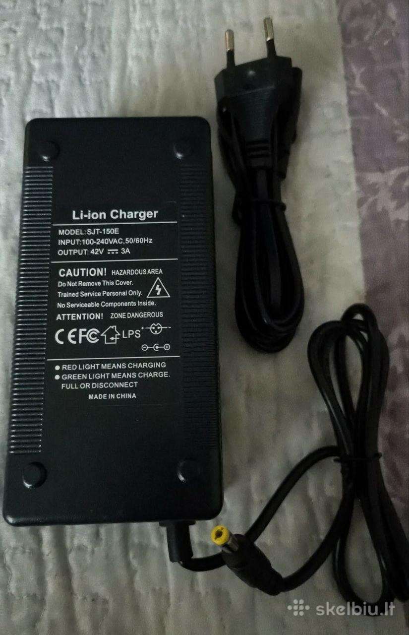 42v 3a Li-ion įkroviklis elektriniam paspirtukui