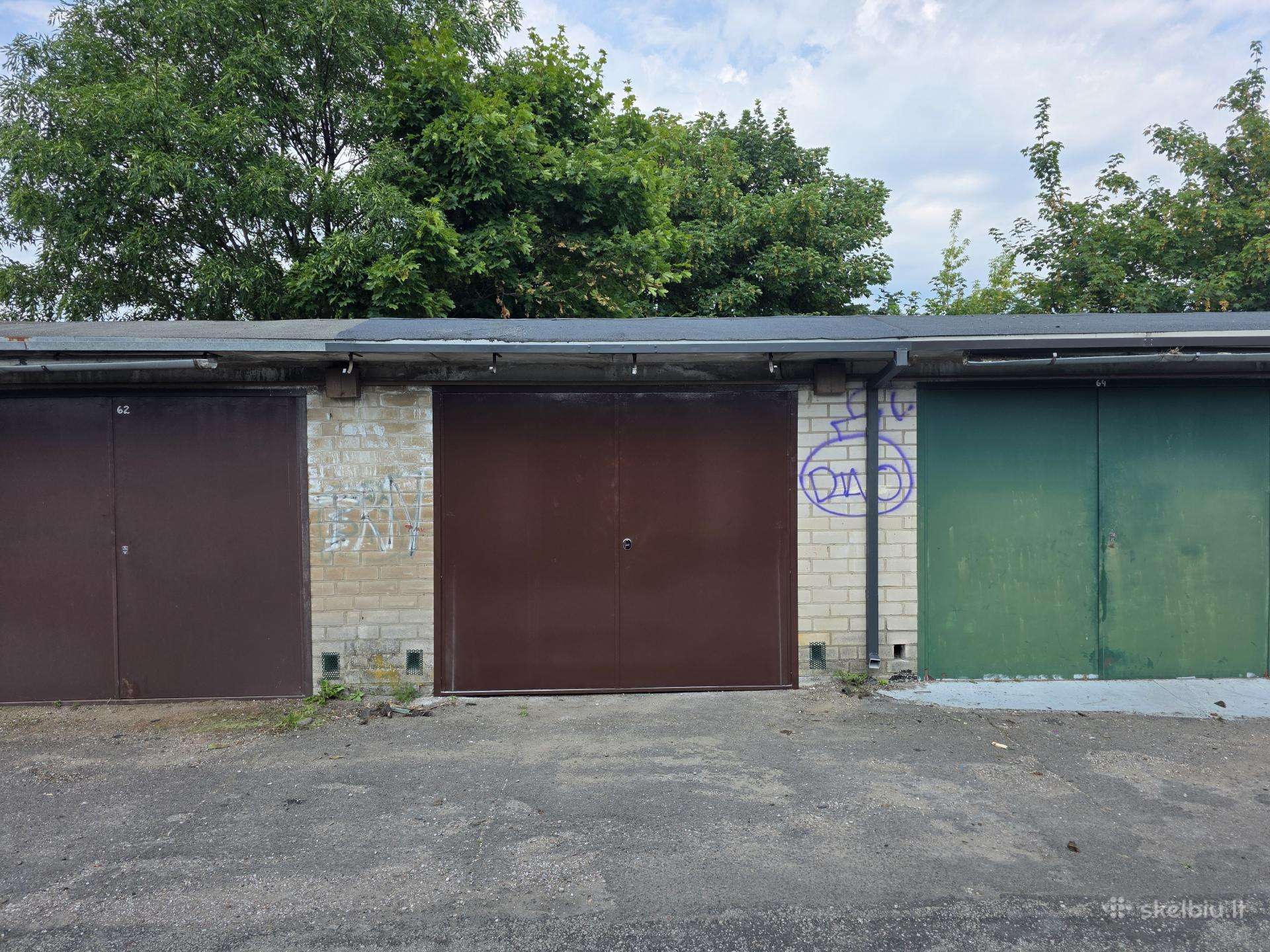 Murinis garazas (Joniškės g.24, Klaipėda)