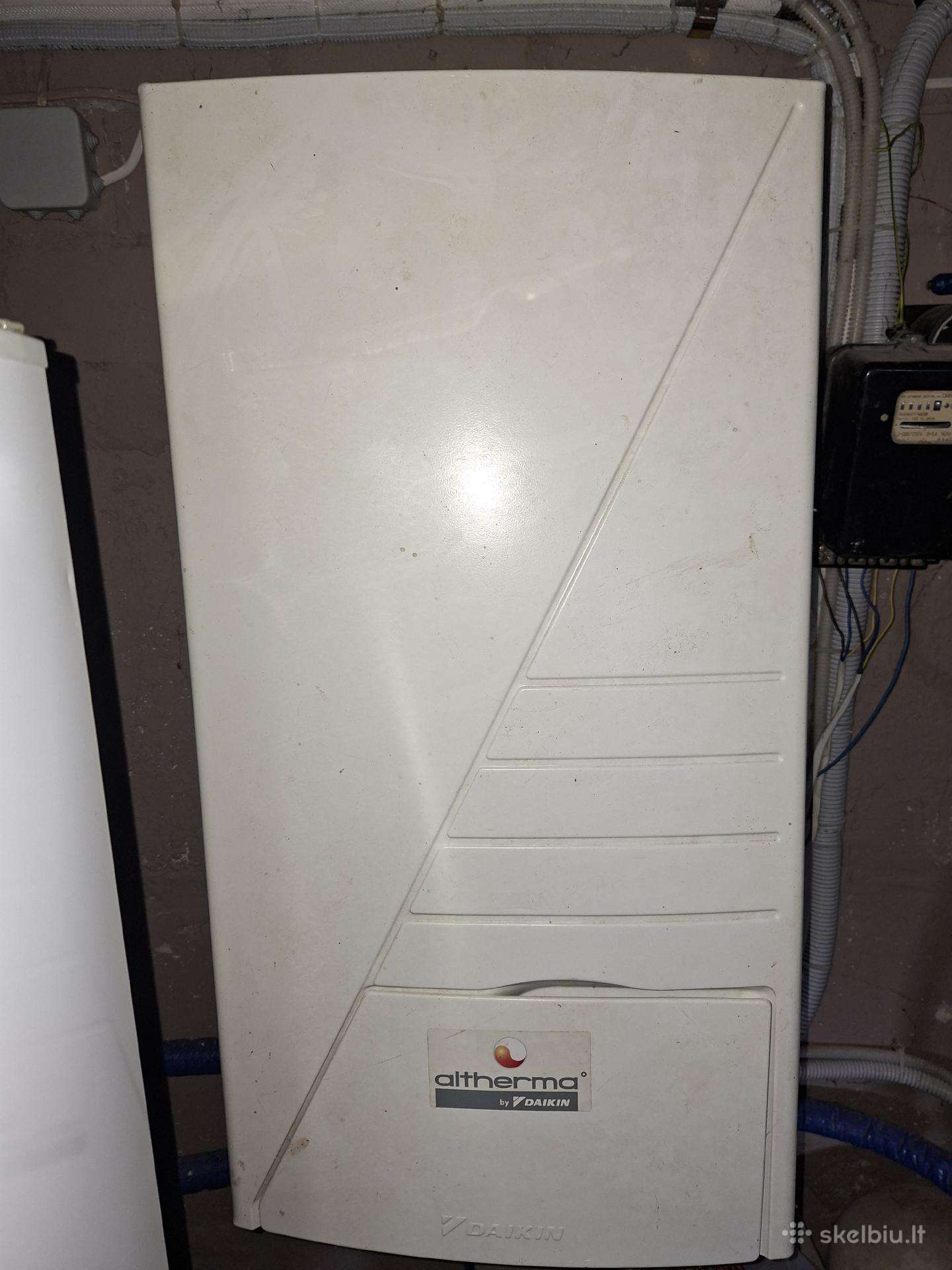Naudotas Daikin Altherma oras -vanduo.