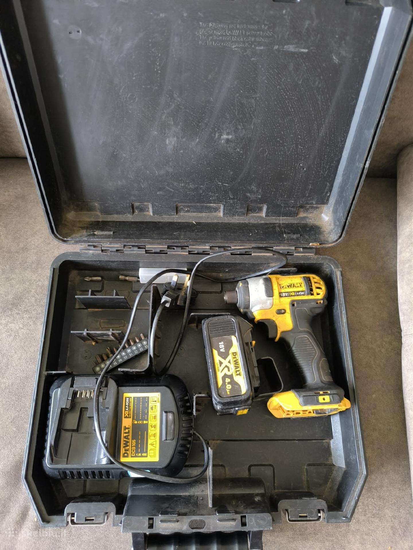 Dewalt
