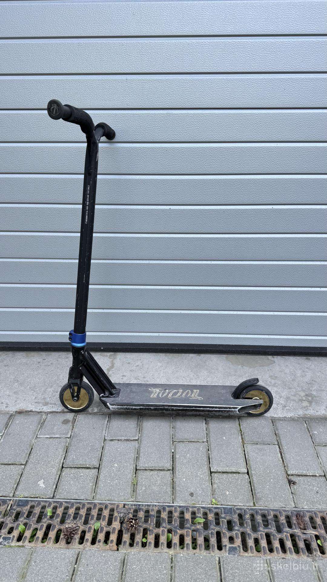 Triukinis custom paspirtukas Fuzion