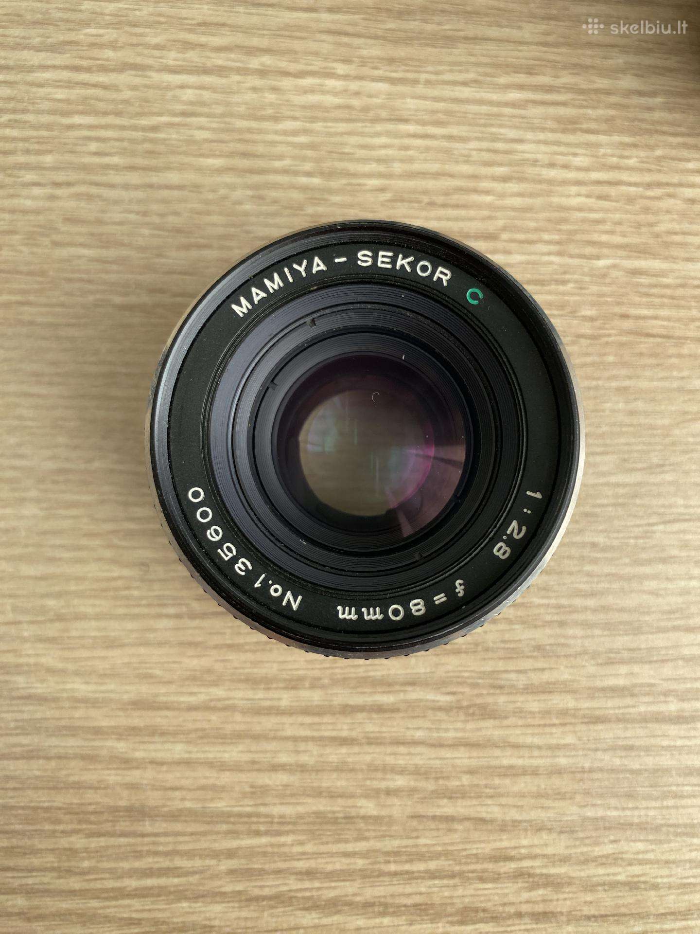 Mamiya-sekor C 80mm f/2.8 su priedais