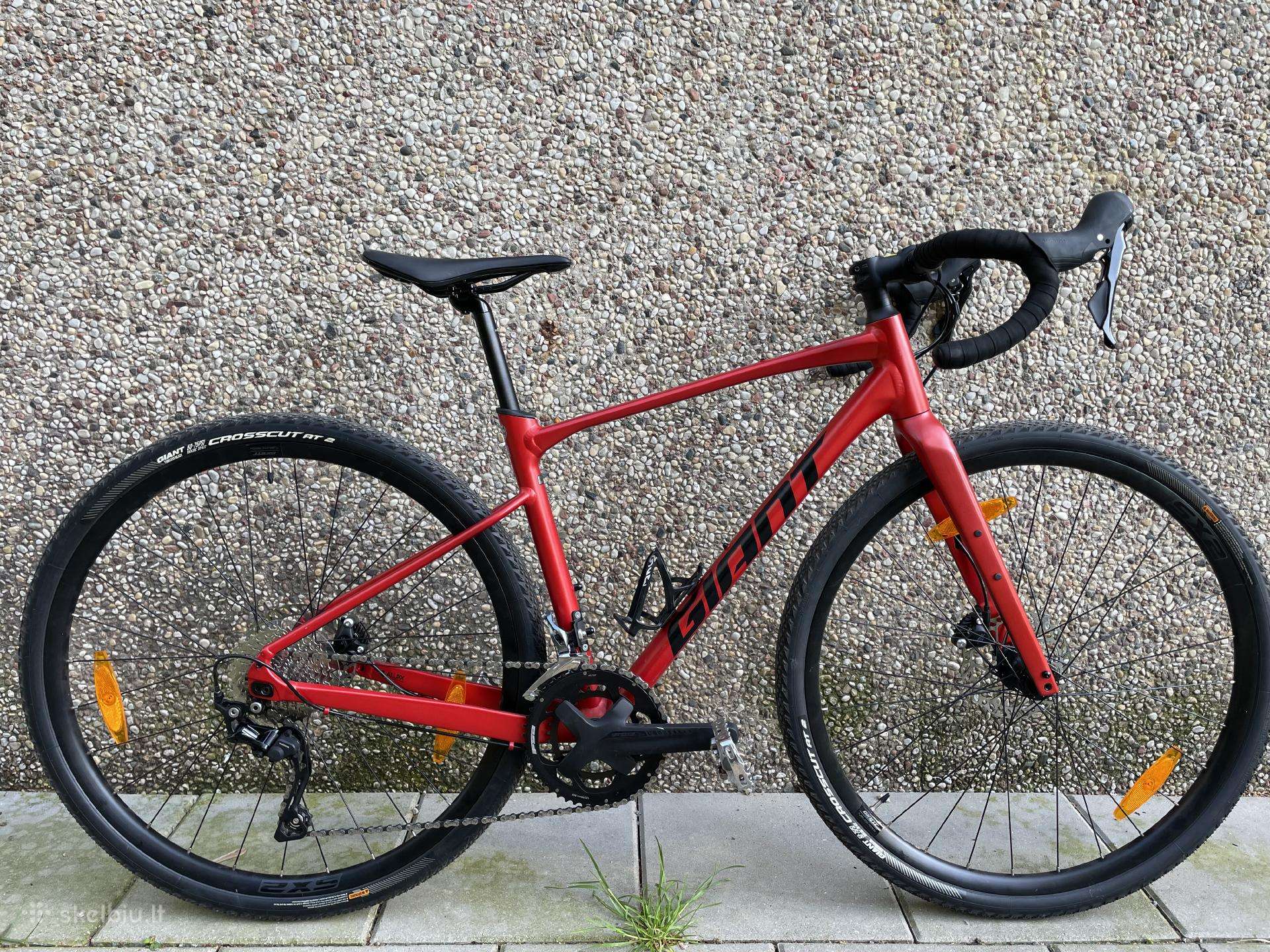 Giant Revolt gravel dviratis GRX
