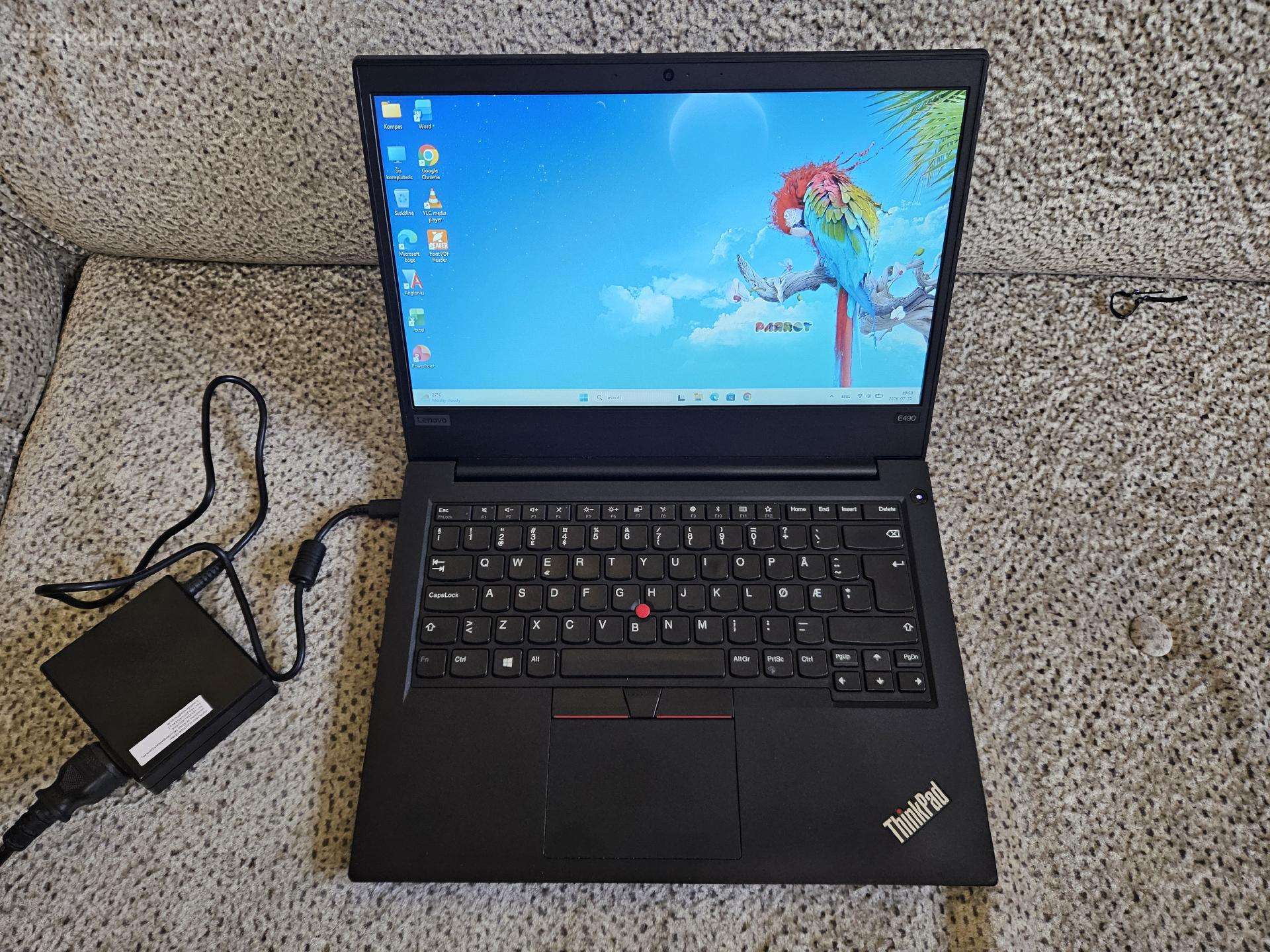 Lenovo Thinkpad E490 /14/i3-8145u/8 GB RAM/SSD