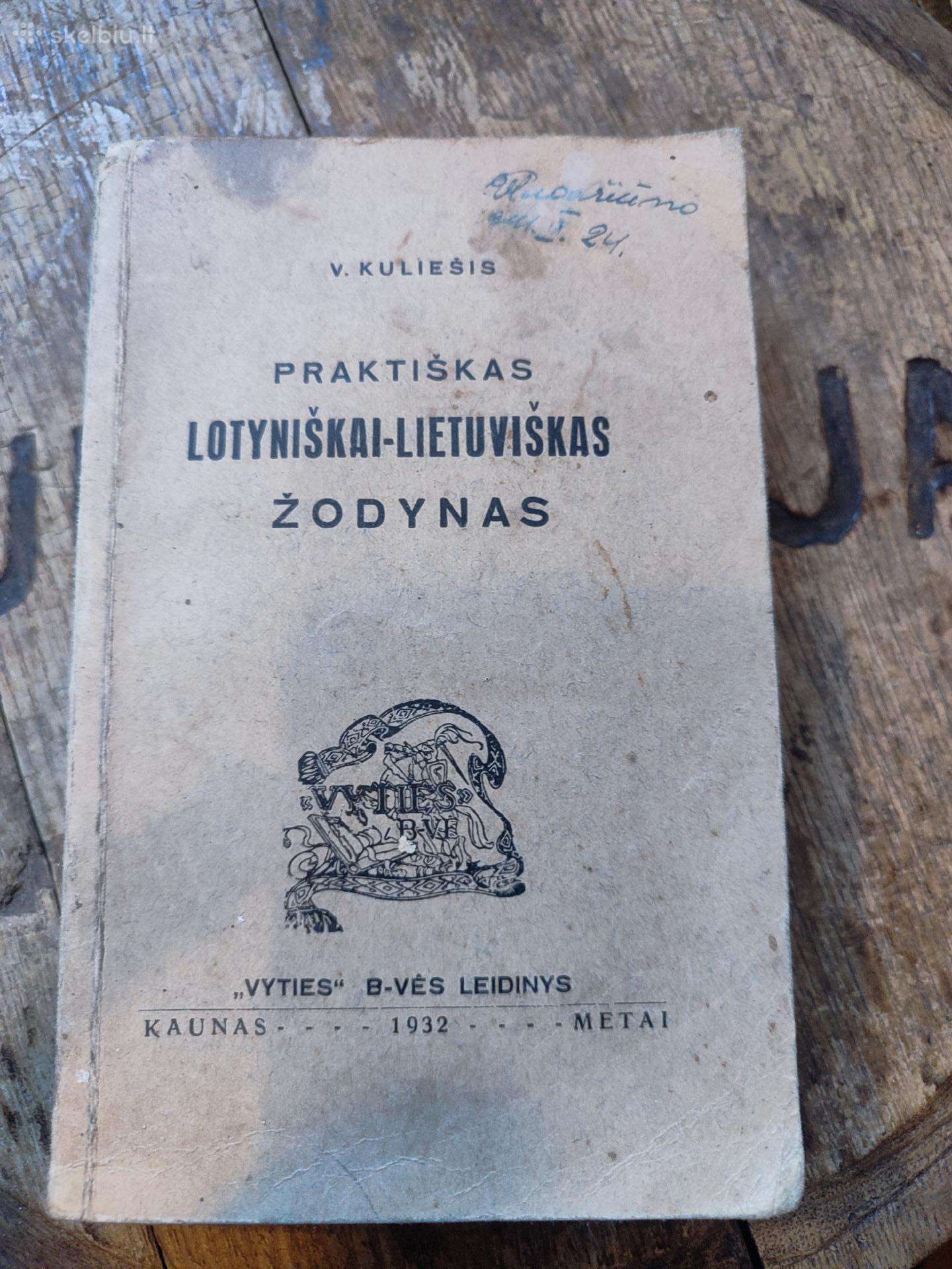 Tarpukario knyga
