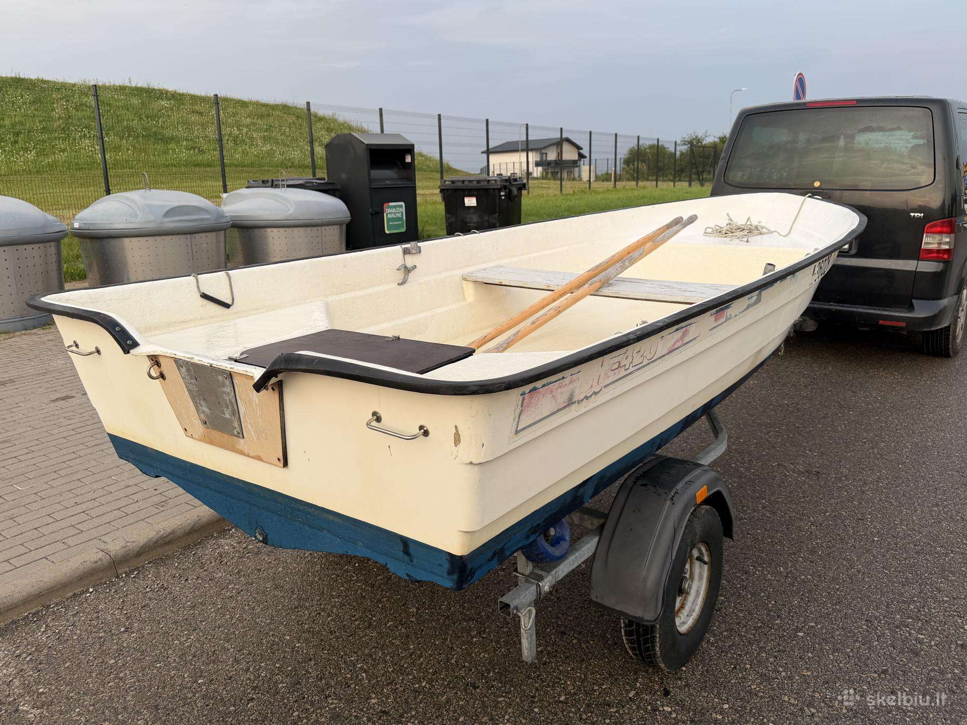 Gh, plastic boats