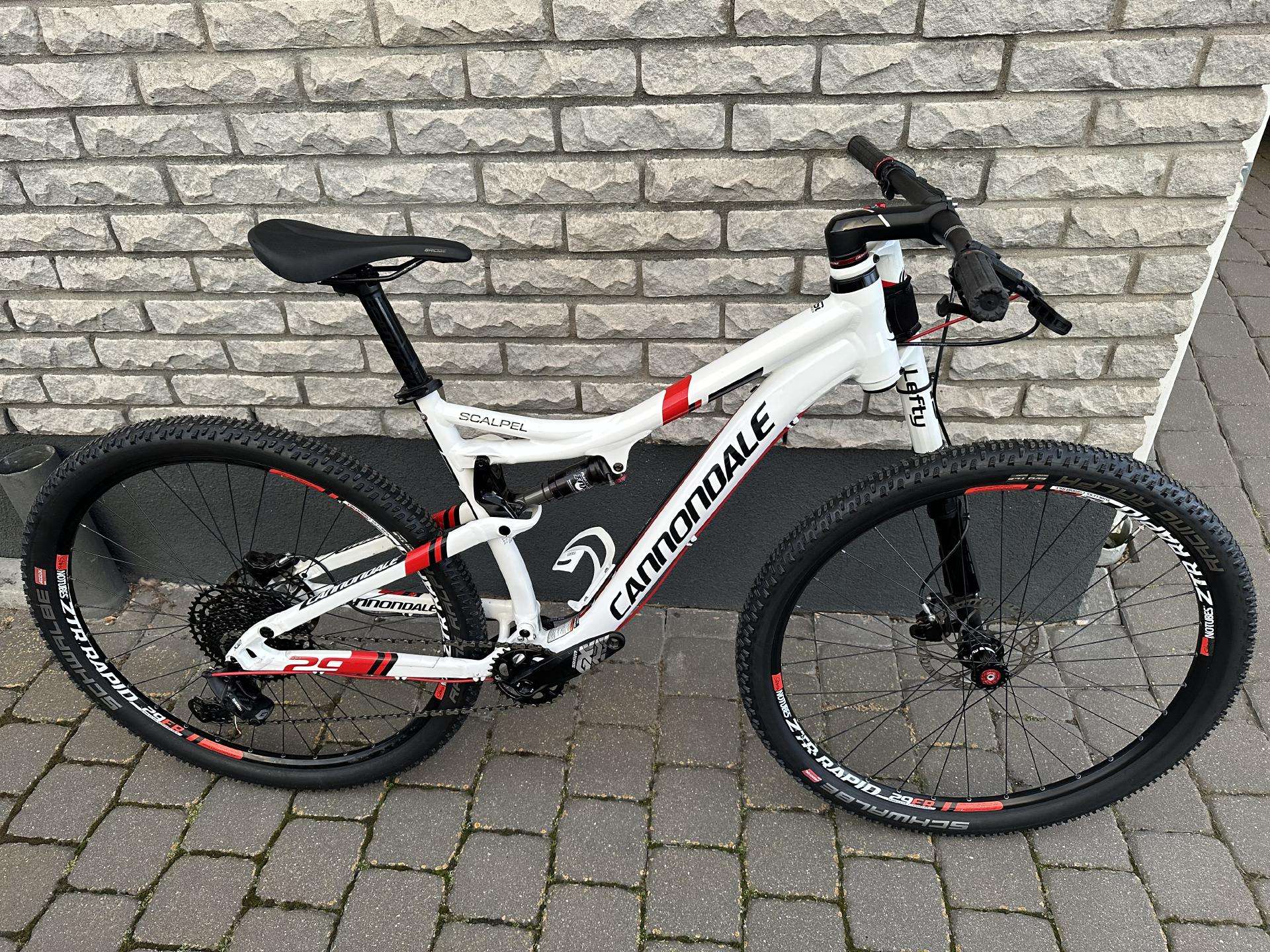 Cannondale 29er, Canyon Spectral