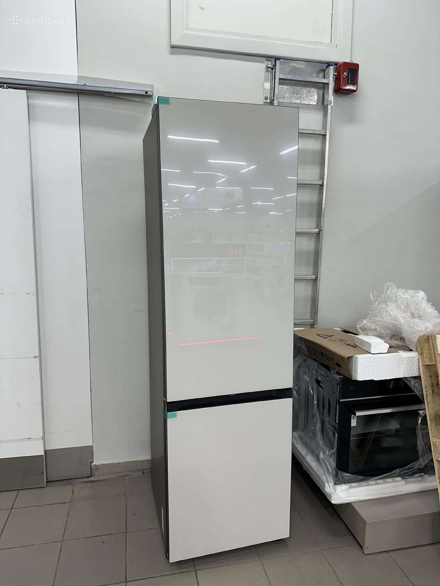 Naujas šaldytuvas Samsung Bespoke Rb38c7b6d12/ef