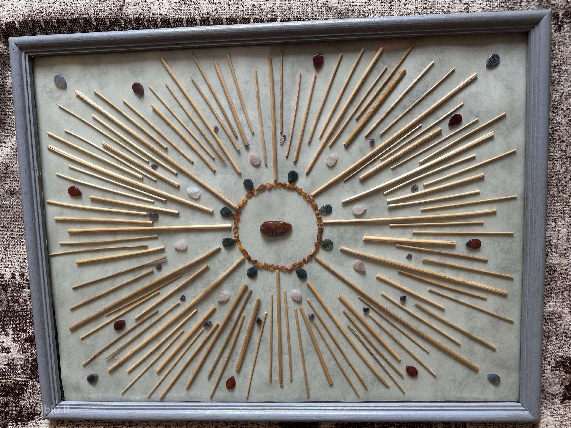 Rankų darbo mandala iš natūralių medžiagų
