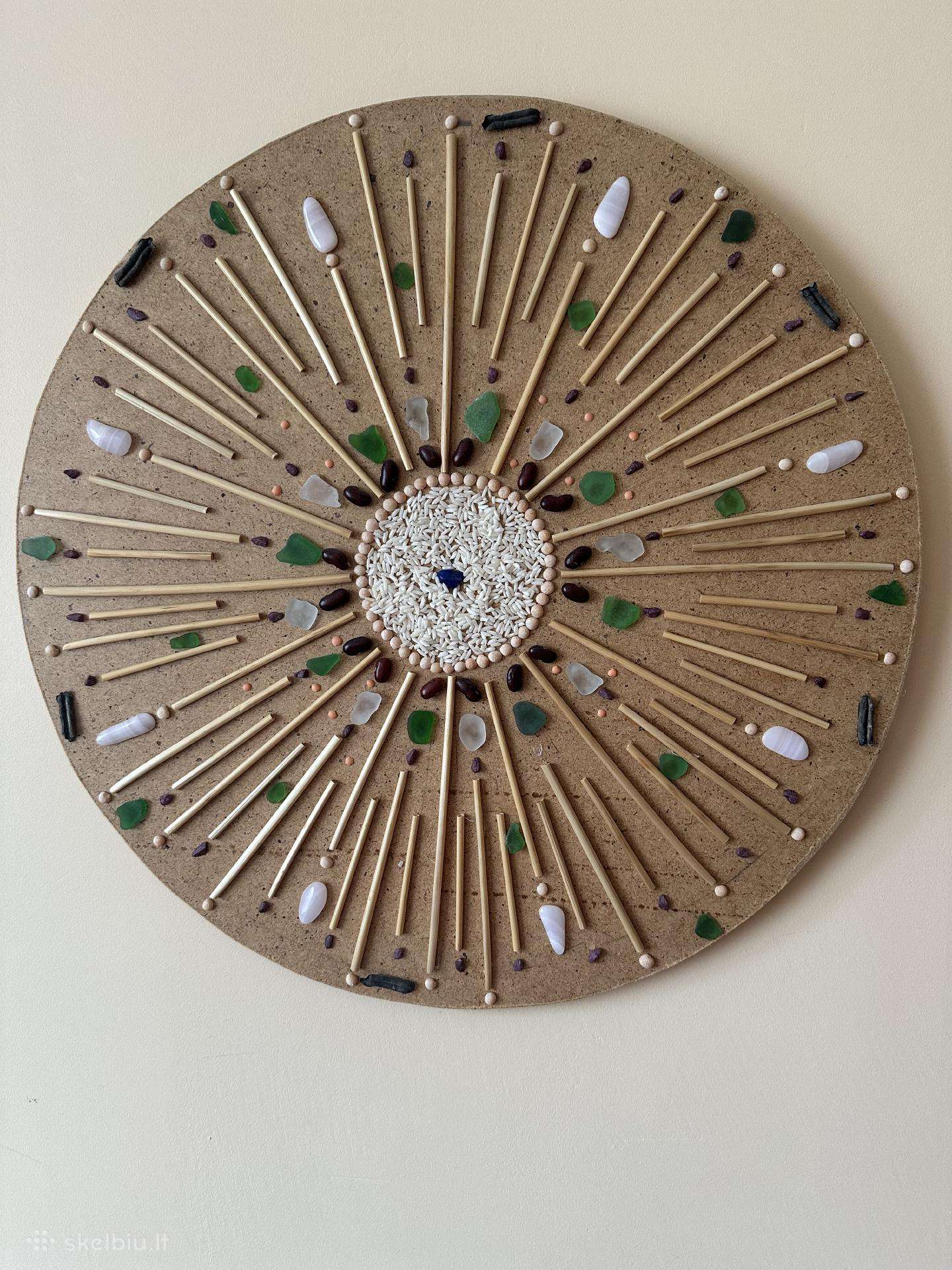 Rankų darbo paveikslas – Mozaikinė Mandala