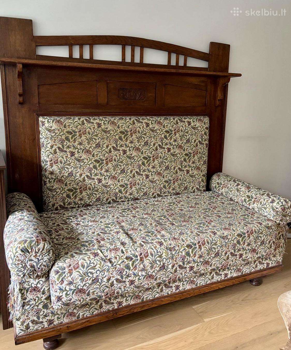 Senovinė restauruota sofa - kanapa