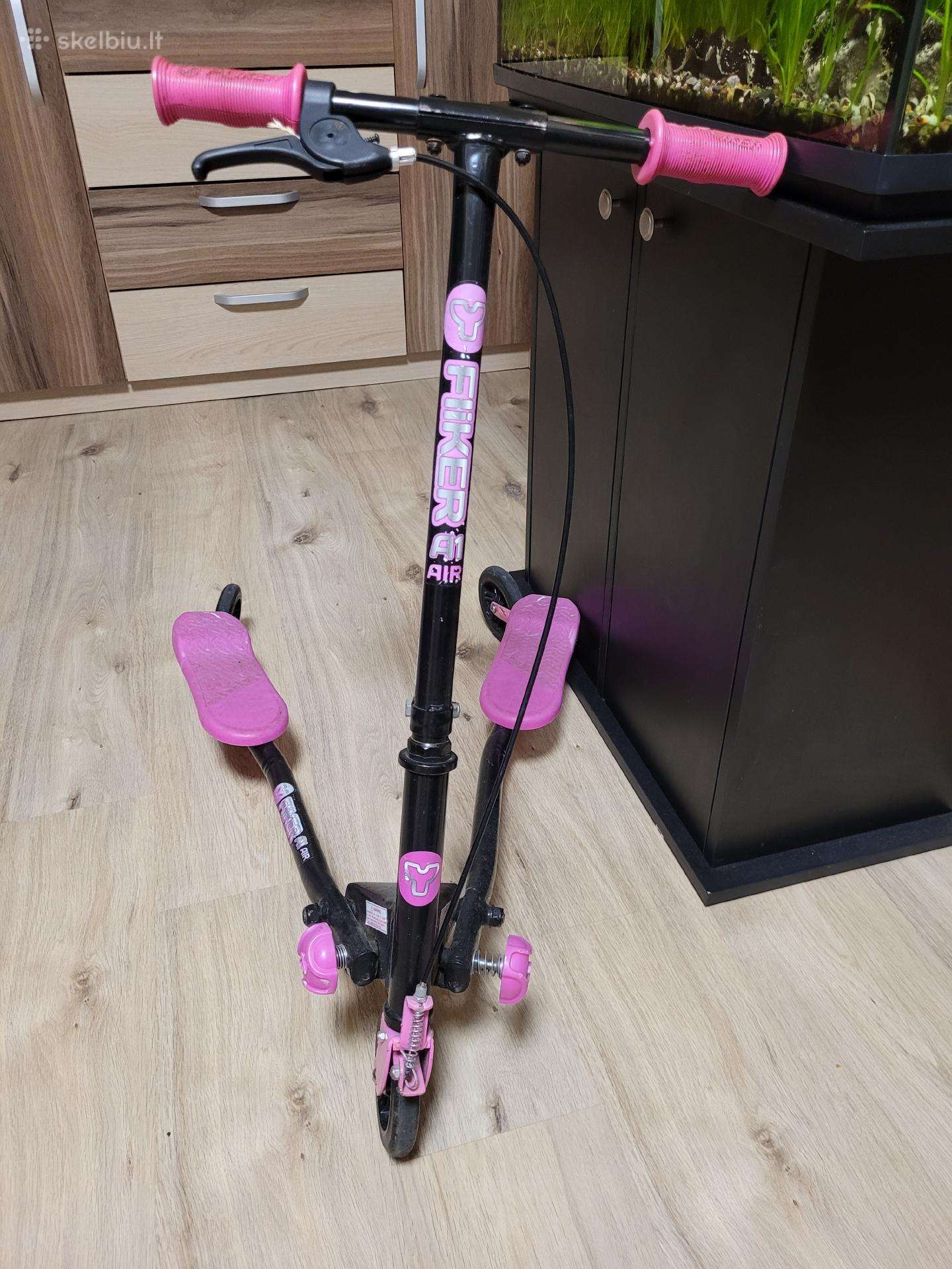 Y Fliker A1 Air triratis paspirtukas