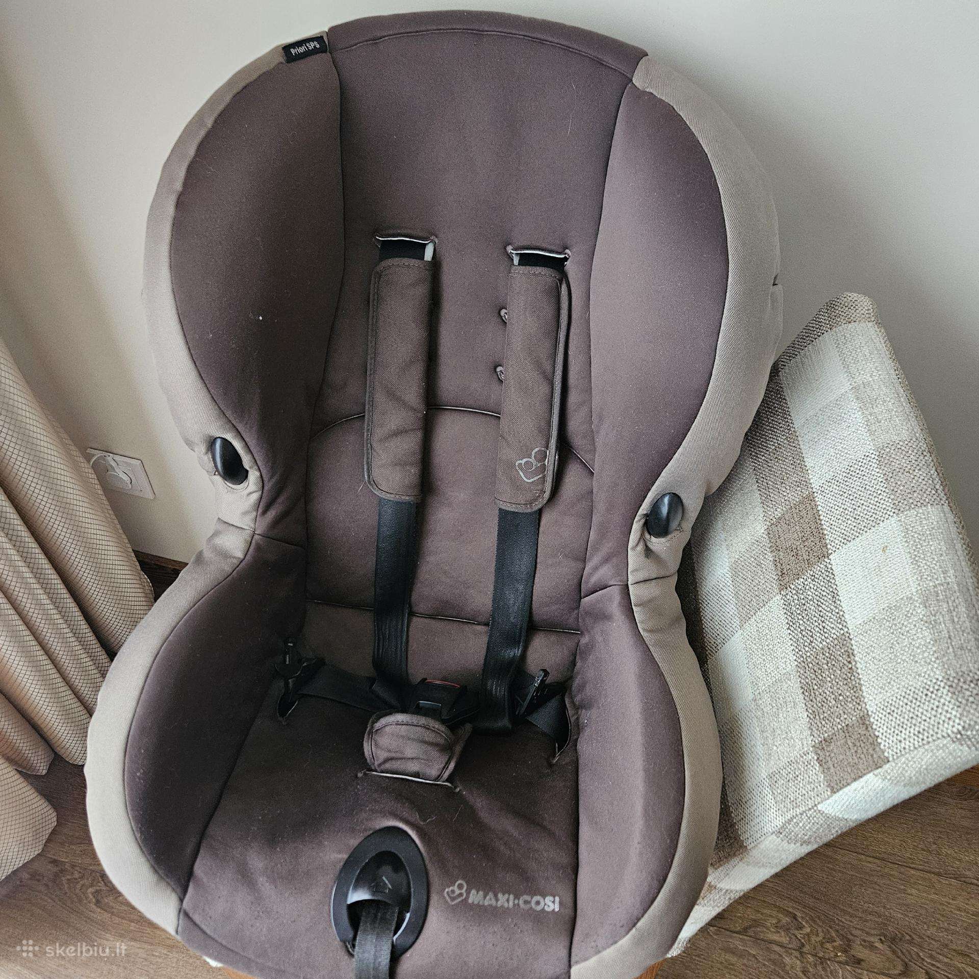 Automobilio kedute maxicosi 9-18kg