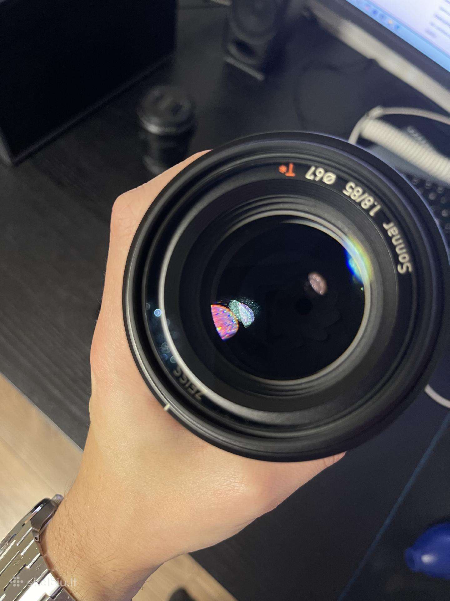 Sony E Carl Zeiss Batis Fe 85mm f/1.8 Obkektyvas