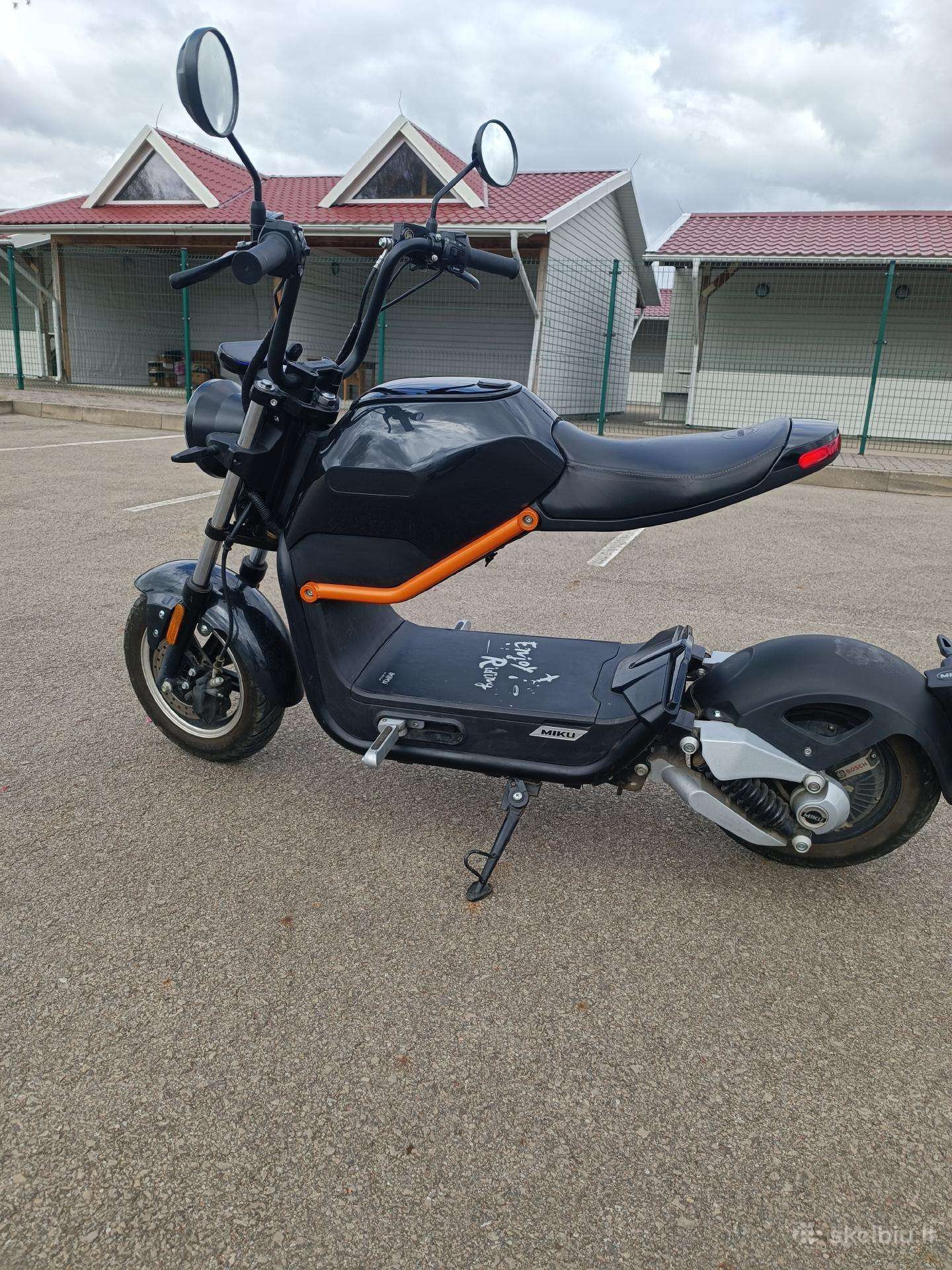 Elektrinis motoroleris