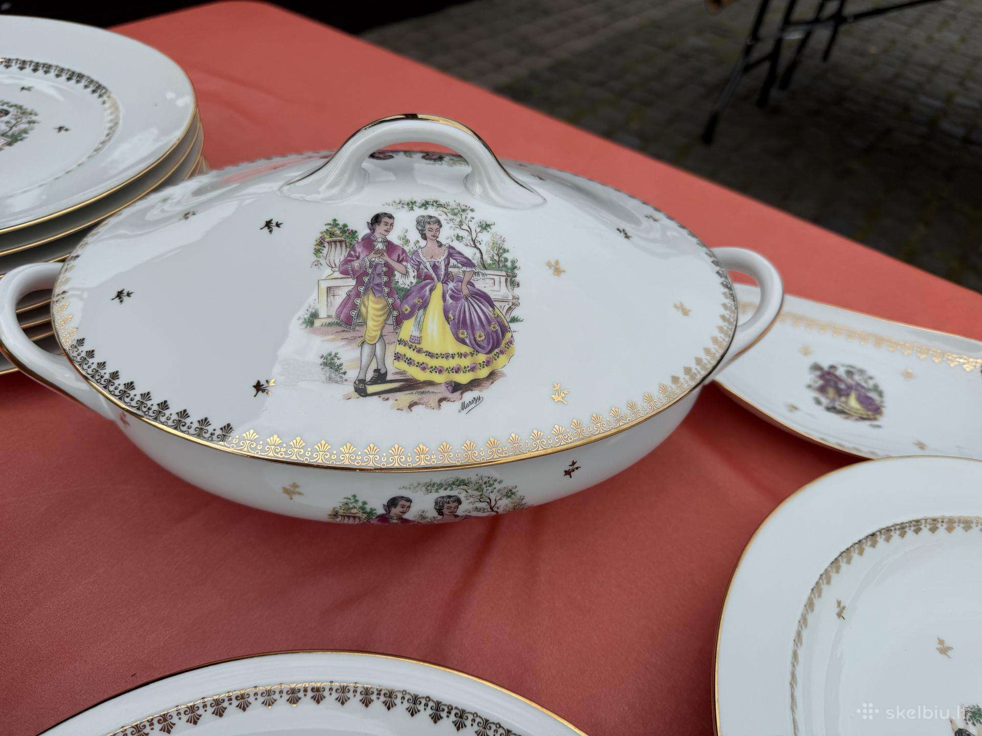 Limoges pietų servizas