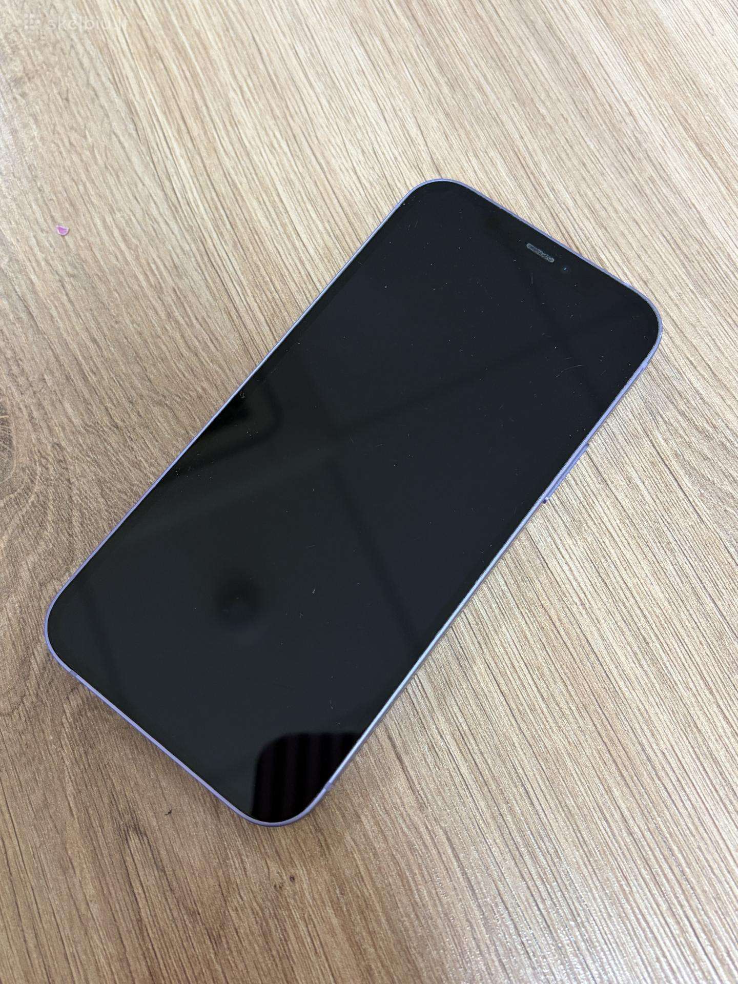 iPhone 12