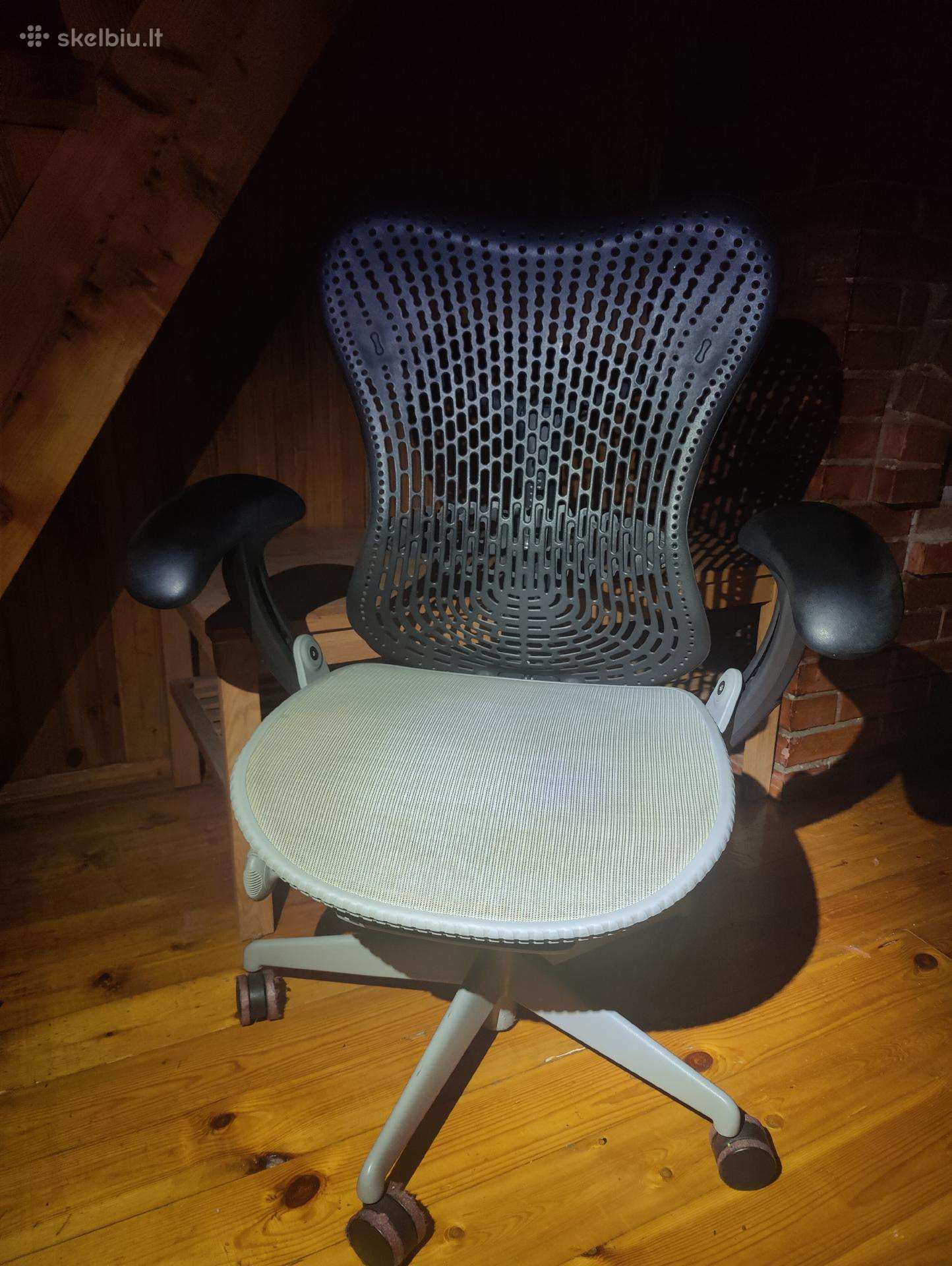 Herman Miller Mirra Kėdė