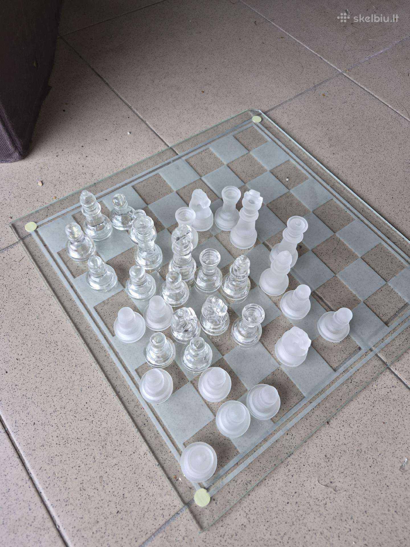 Stikliniai šahmatai