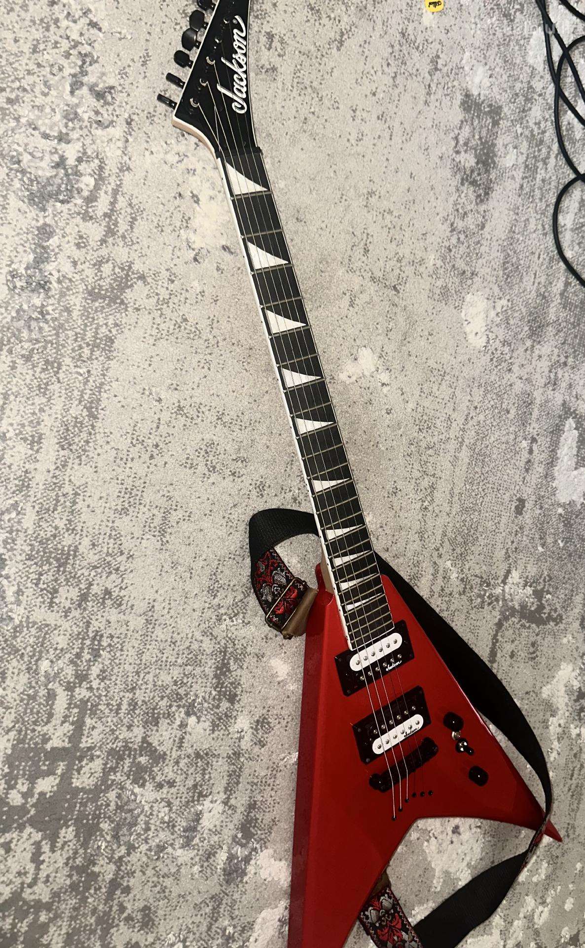 Jackson King V Js32 ferrari red