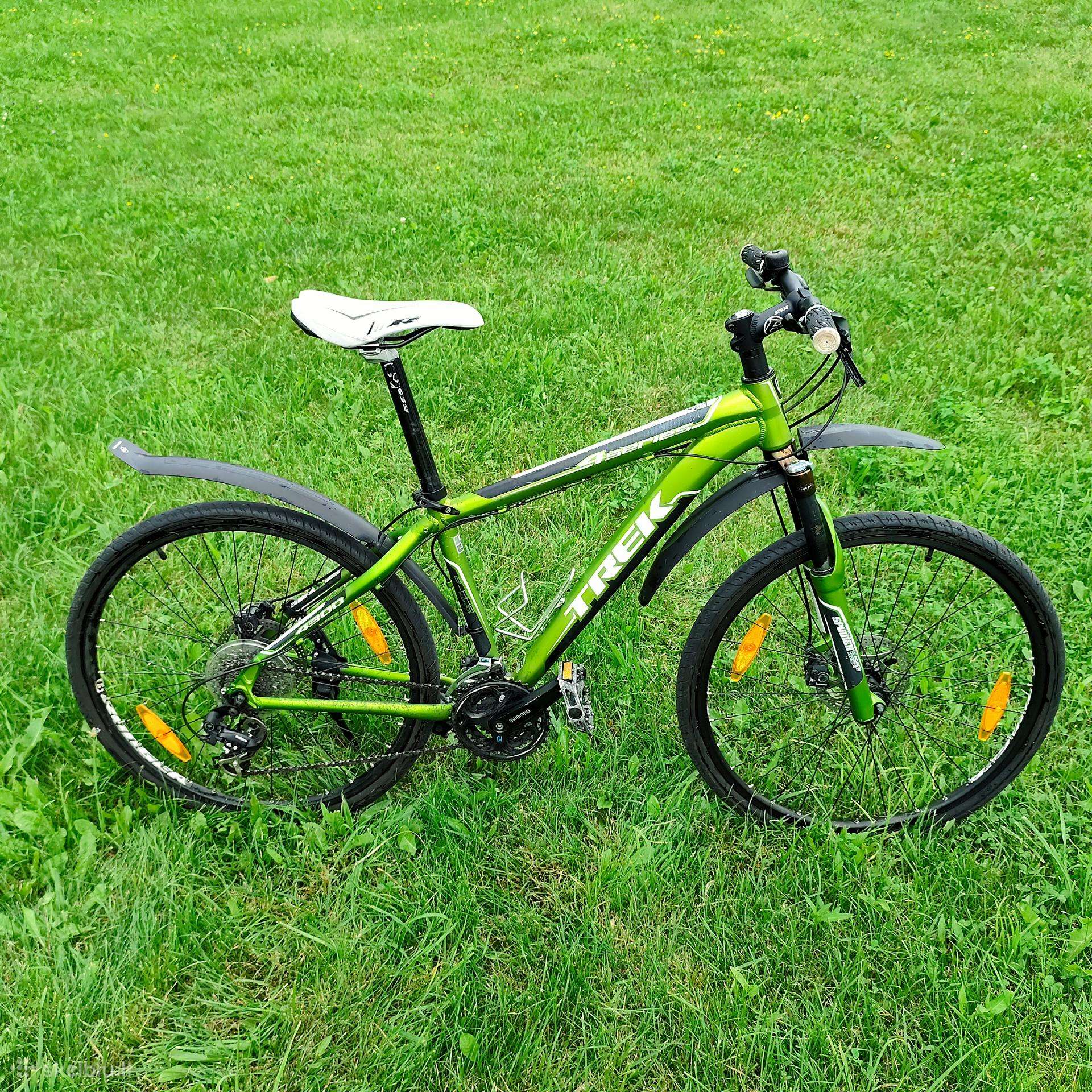 Parduodamas Trek 4 serijos kalnų dviratis 16"/41