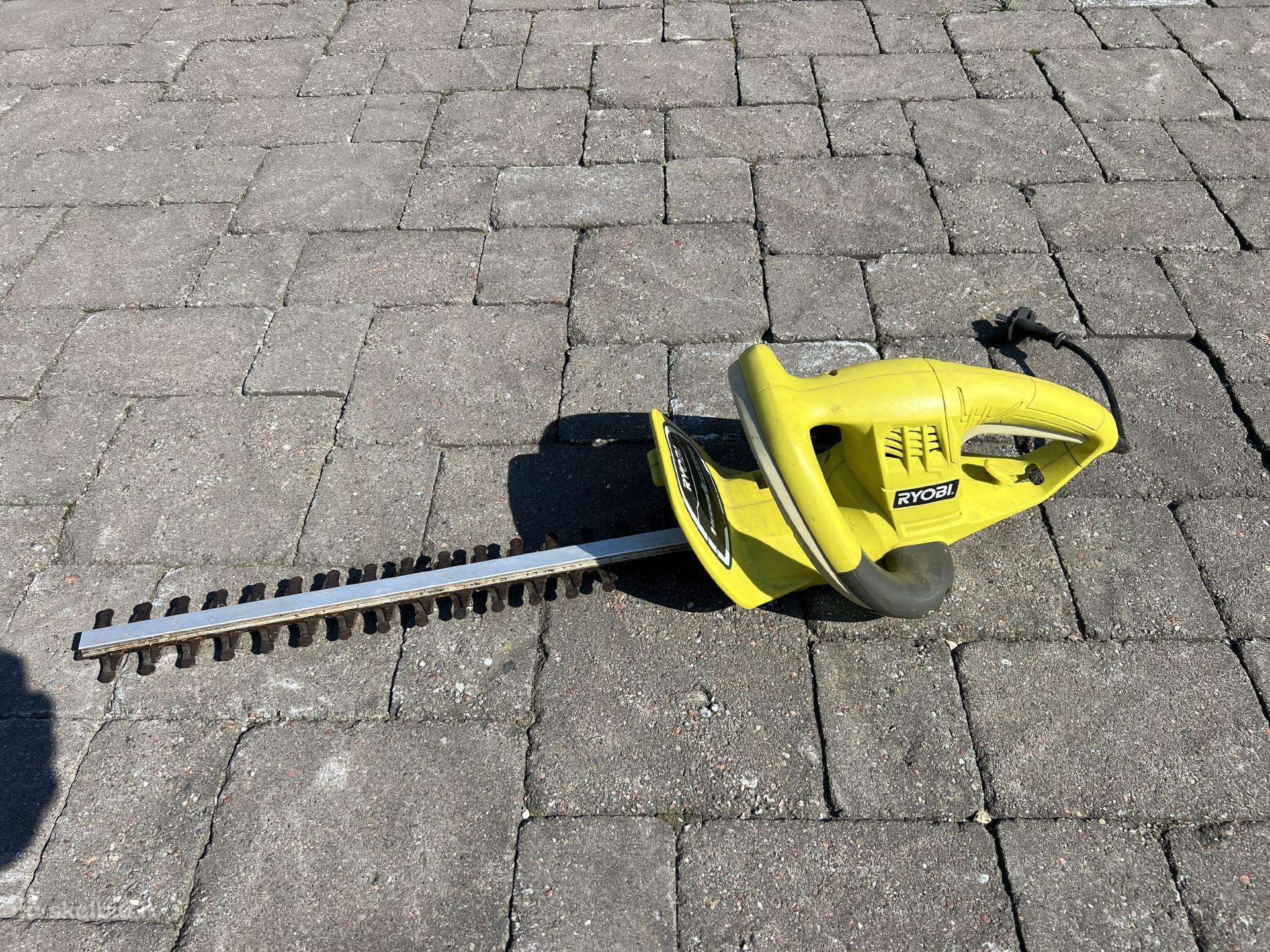 Gyvatvorių žirklės Ryobi Rht4245