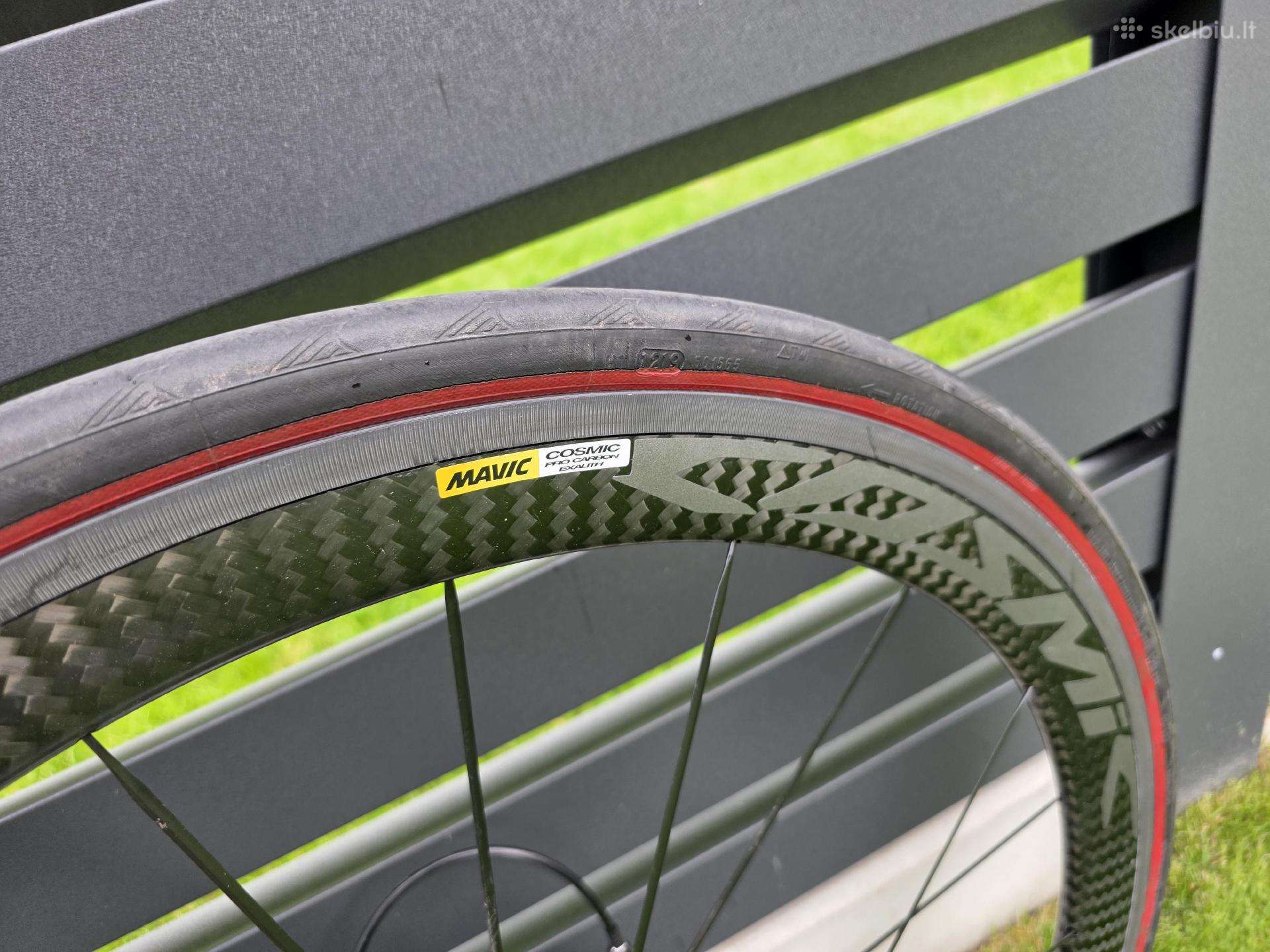 Mavic cosmic pro carbon exhalit 28" ratai